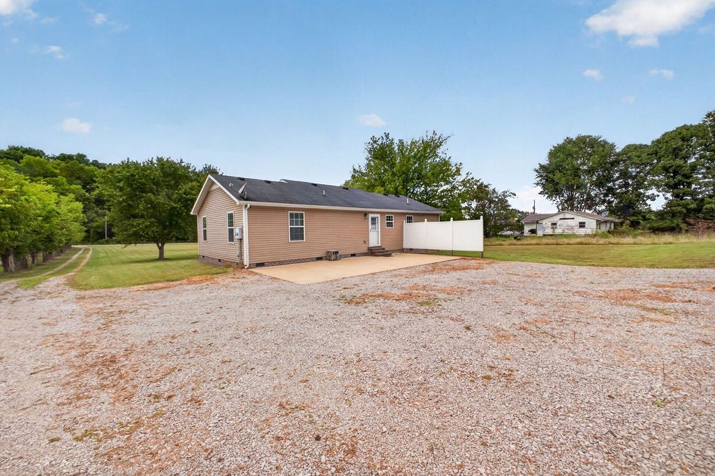 8659 Dog Branch Rd, Mount Pleasant, TN 38474 8659 Dog Branch Rd, Mount Pleasant, TN 38474