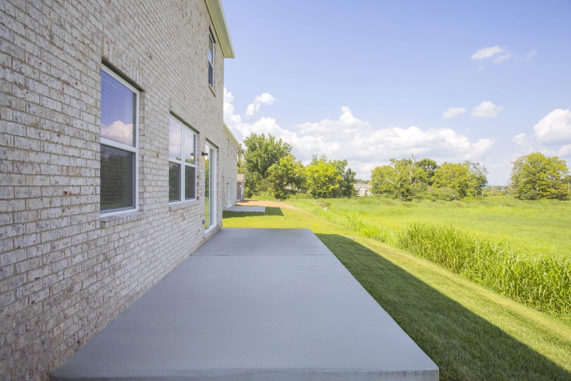 406 Downs Lane, Mount Juliet, TN 37122 406 Downs Lane, Mount Juliet, TN 37122
