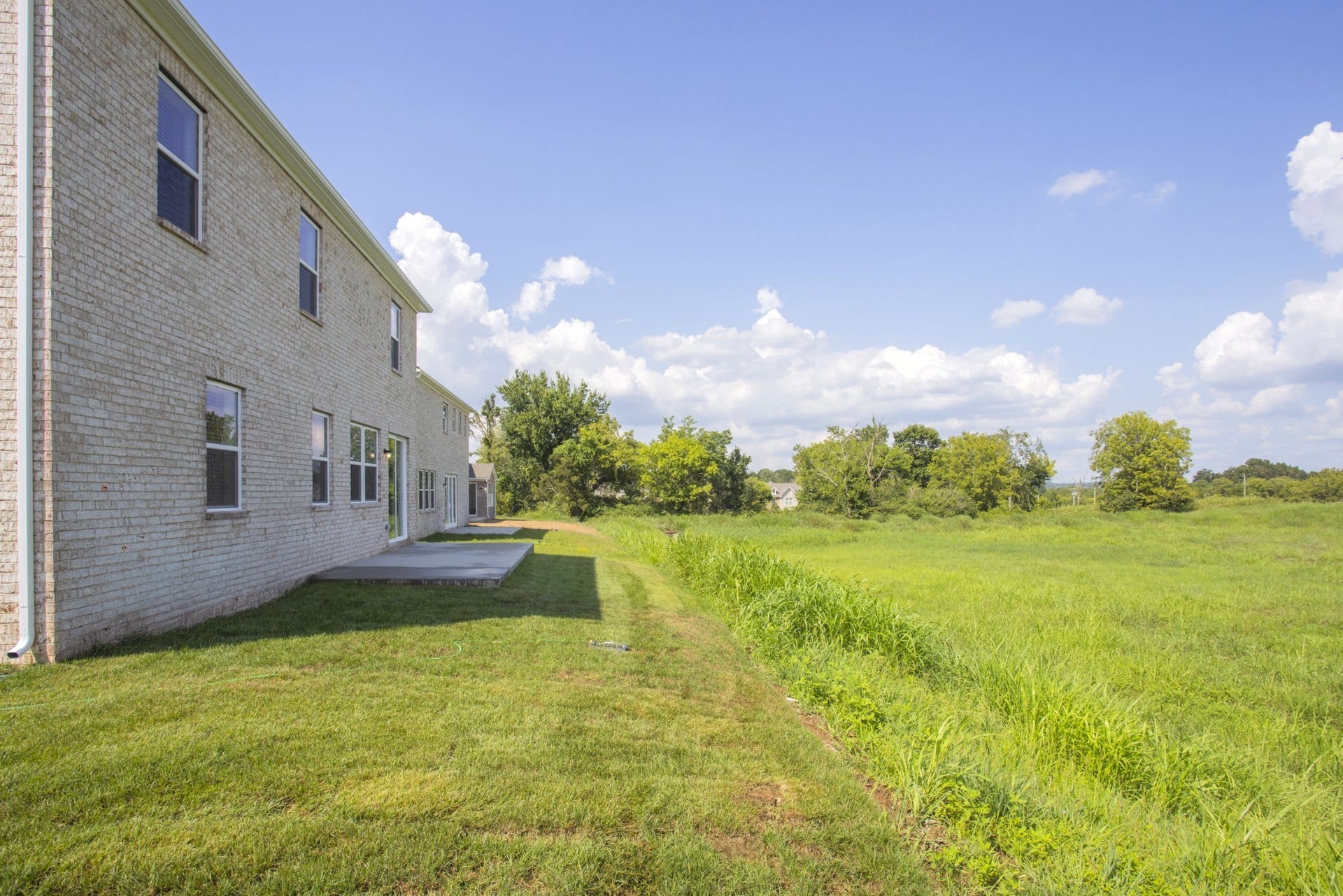 406 Downs Lane, Mount Juliet, TN 37122 406 Downs Lane, Mount Juliet, TN 37122