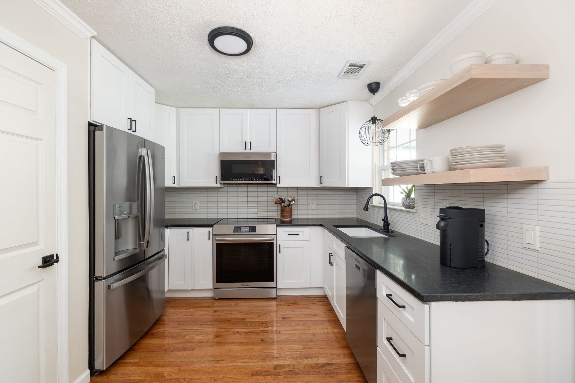 2904 River Bend Dr, Nashville, TN 37214 2904 River Bend Dr, Nashville, TN 37214