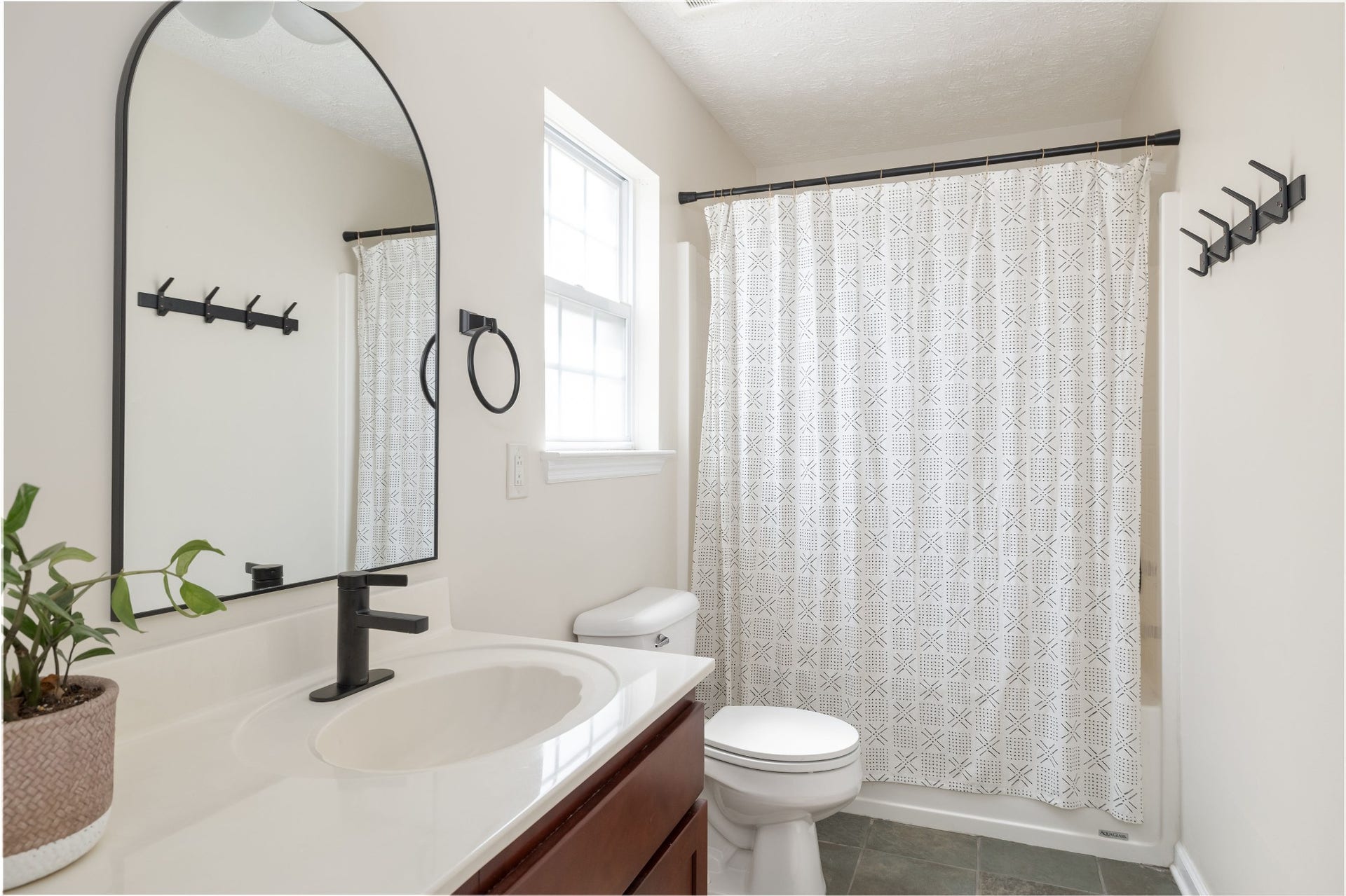 2904 River Bend Dr, Nashville, TN 37214 2904 River Bend Dr, Nashville, TN 37214