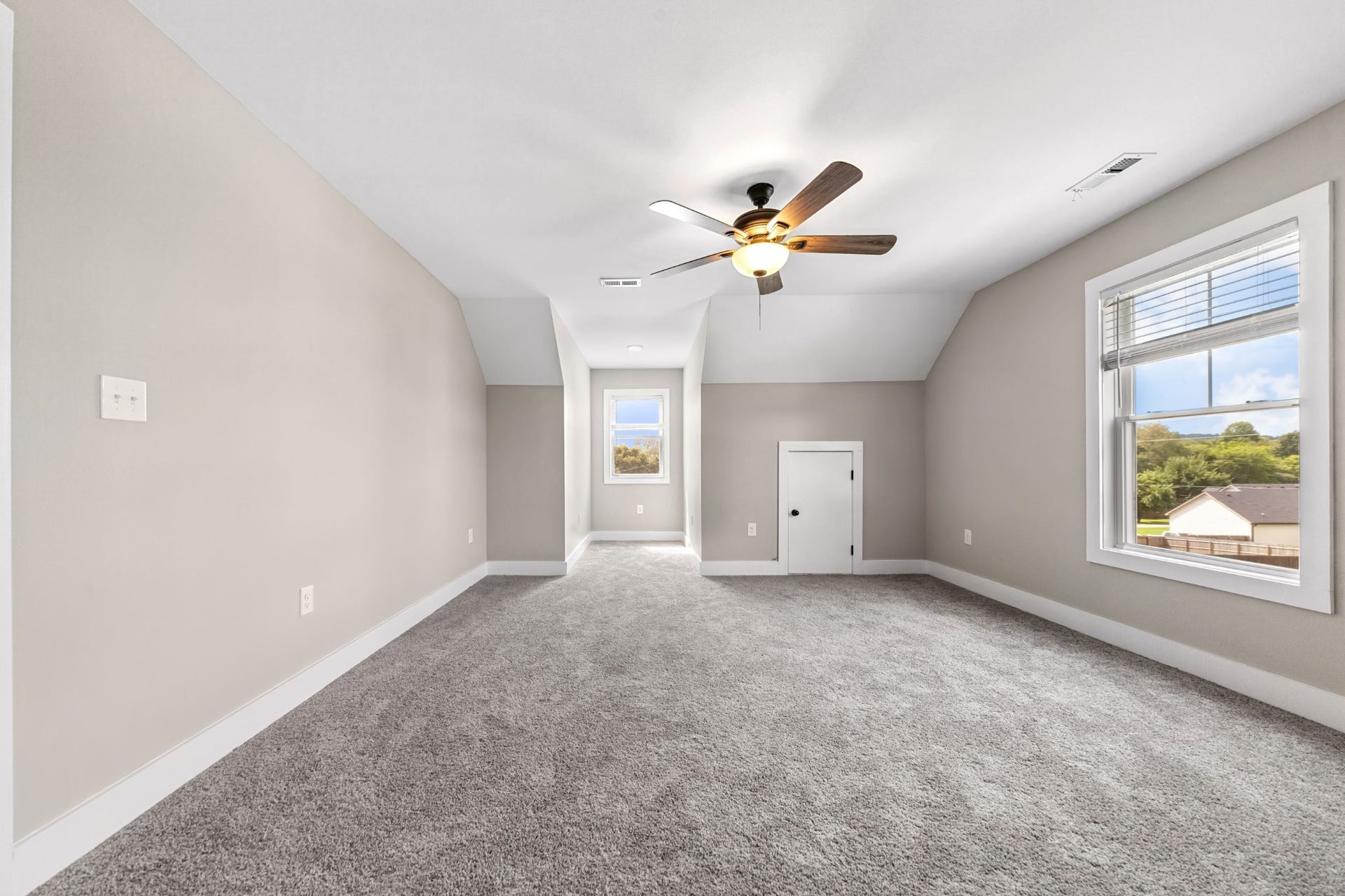 127 E Hill St, Cornersville, TN 37047 127 E Hill St, Cornersville, TN 37047