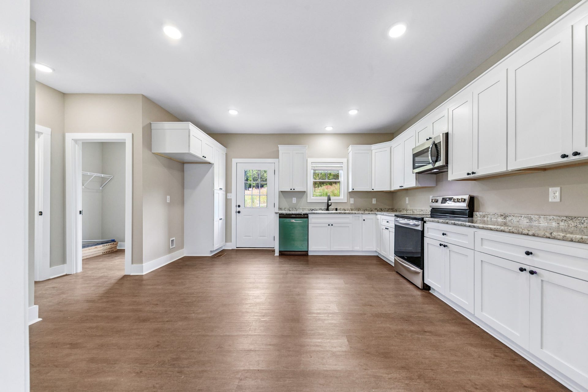 127 E Hill St, Cornersville, TN 37047 127 E Hill St, Cornersville, TN 37047