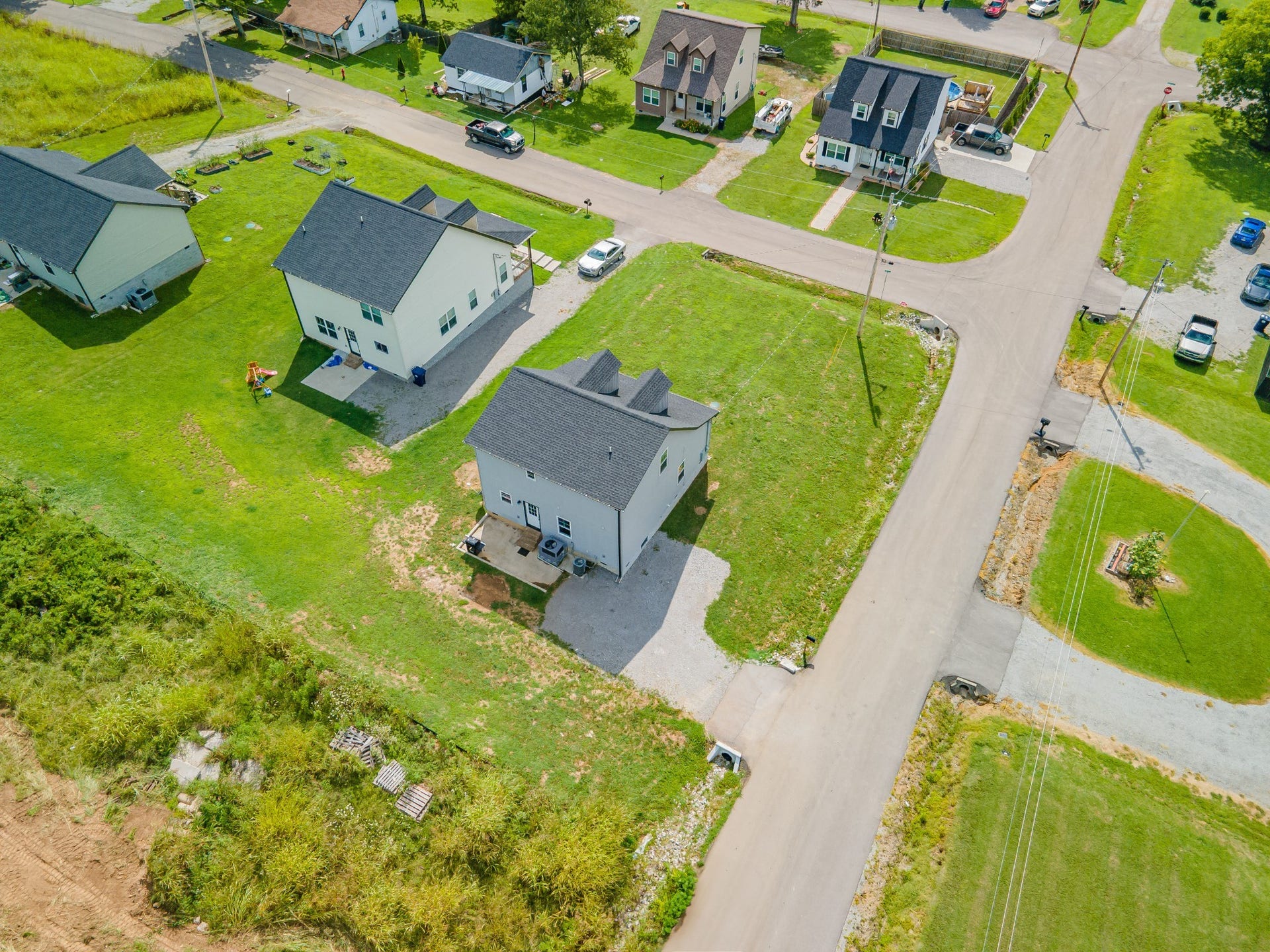 127 E Hill St, Cornersville, TN 37047 127 E Hill St, Cornersville, TN 37047