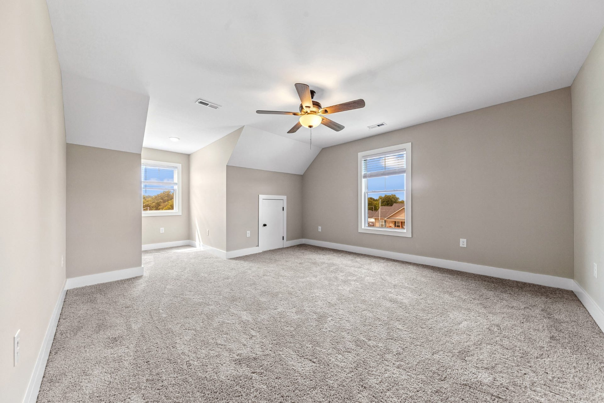 127 E Hill St, Cornersville, TN 37047 127 E Hill St, Cornersville, TN 37047