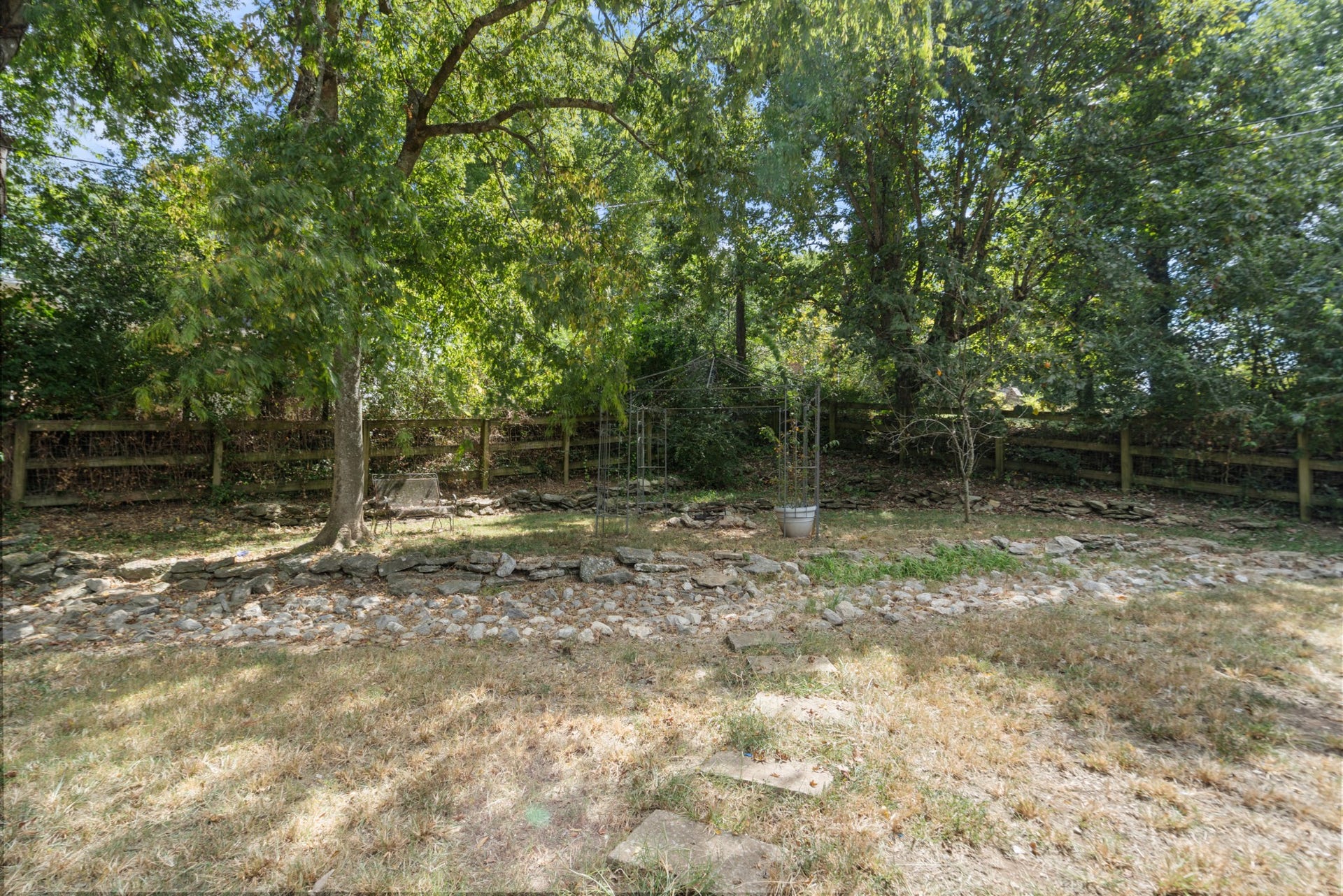 909 Edgewood Dr, Columbia, TN 38401 909 Edgewood Dr, Columbia, TN 38401
