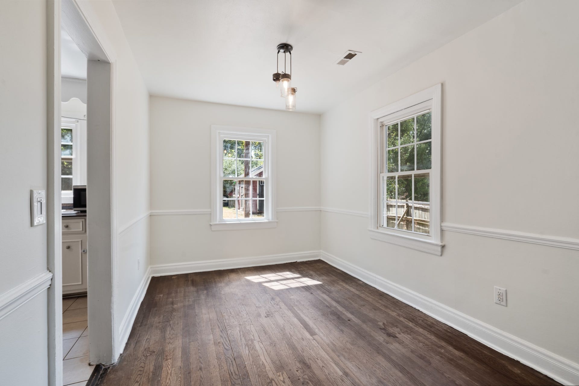 909 Edgewood Dr, Columbia, TN 38401 909 Edgewood Dr, Columbia, TN 38401