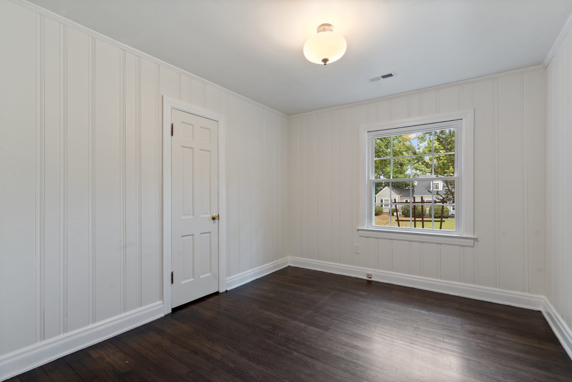 909 Edgewood Dr, Columbia, TN 38401 909 Edgewood Dr, Columbia, TN 38401