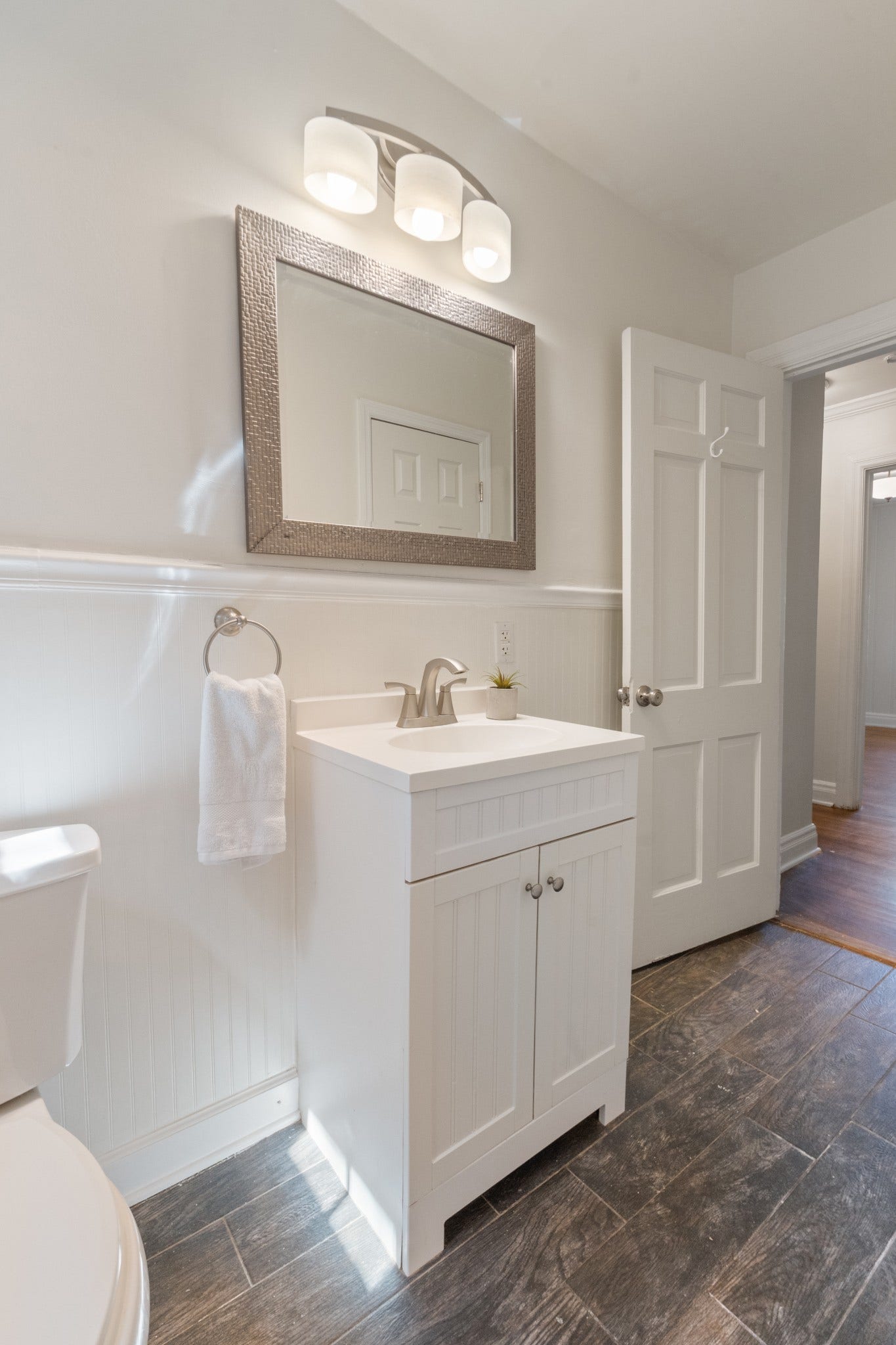 909 Edgewood Dr, Columbia, TN 38401 909 Edgewood Dr, Columbia, TN 38401