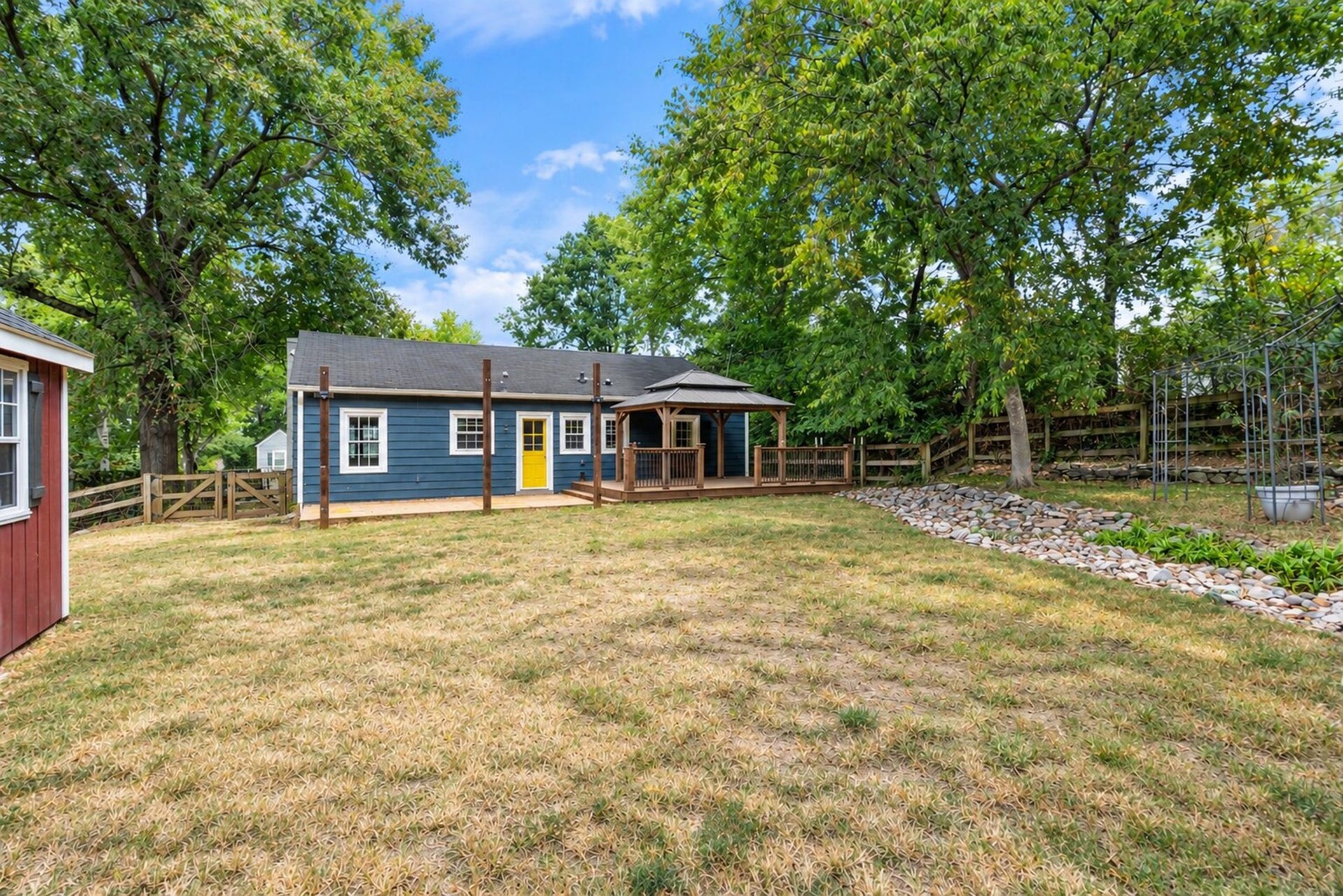 909 Edgewood Dr, Columbia, TN 38401 909 Edgewood Dr, Columbia, TN 38401
