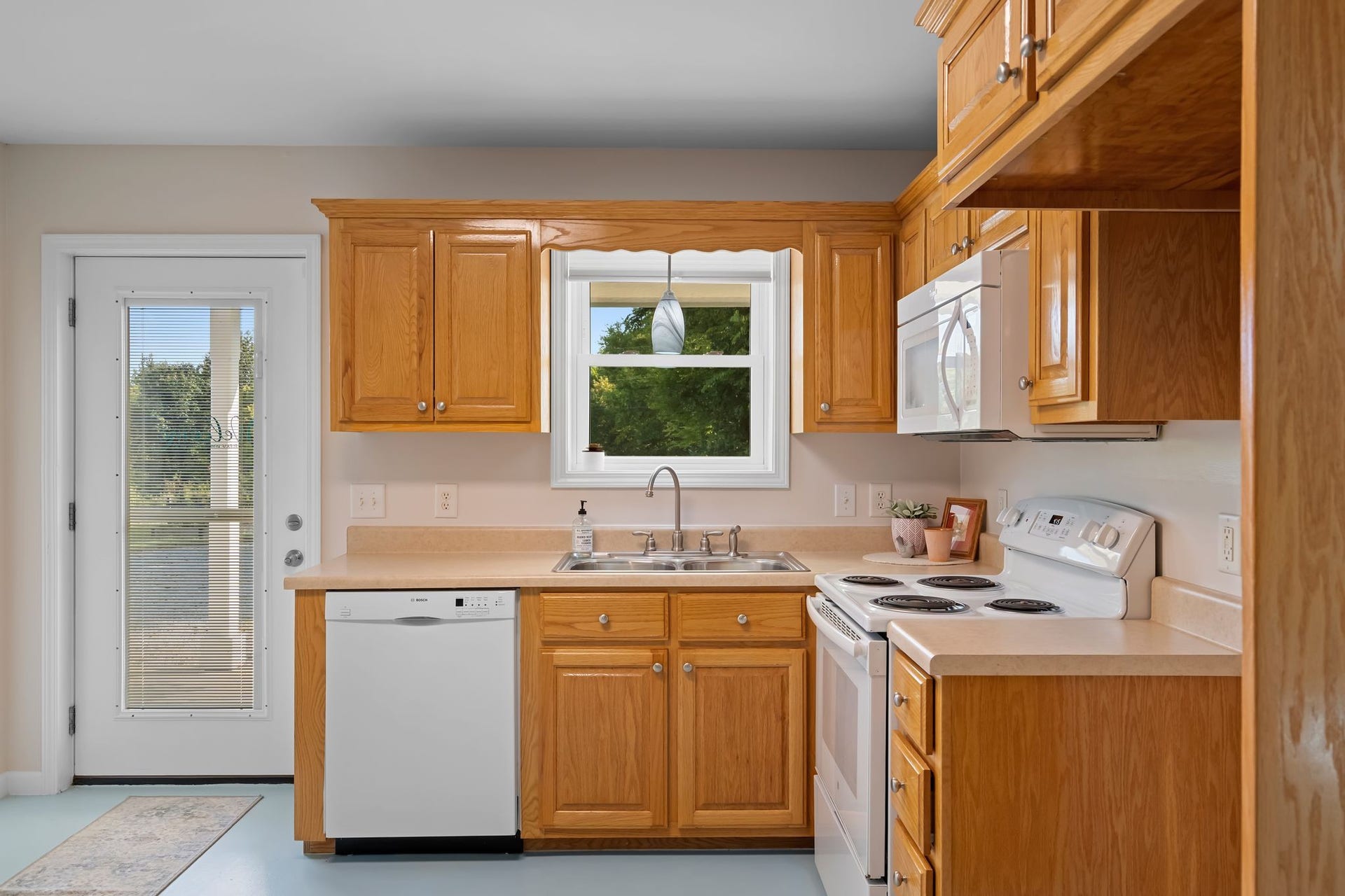 3017 Abigail Ln, Columbia, TN 38401 3017 Abigail Ln, Columbia, TN 38401