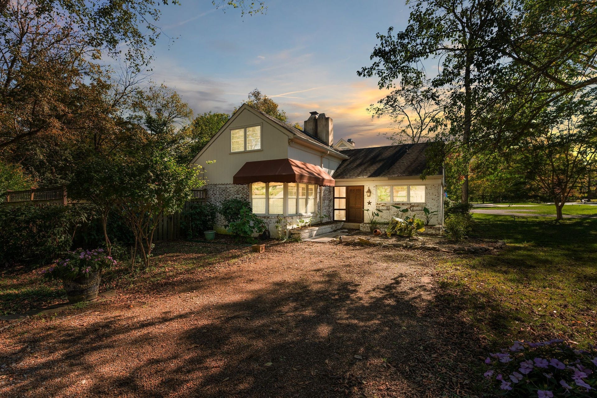 201 Brookfield Ave, Nashville, TN 37205 201 Brookfield Ave, Nashville, TN 37205