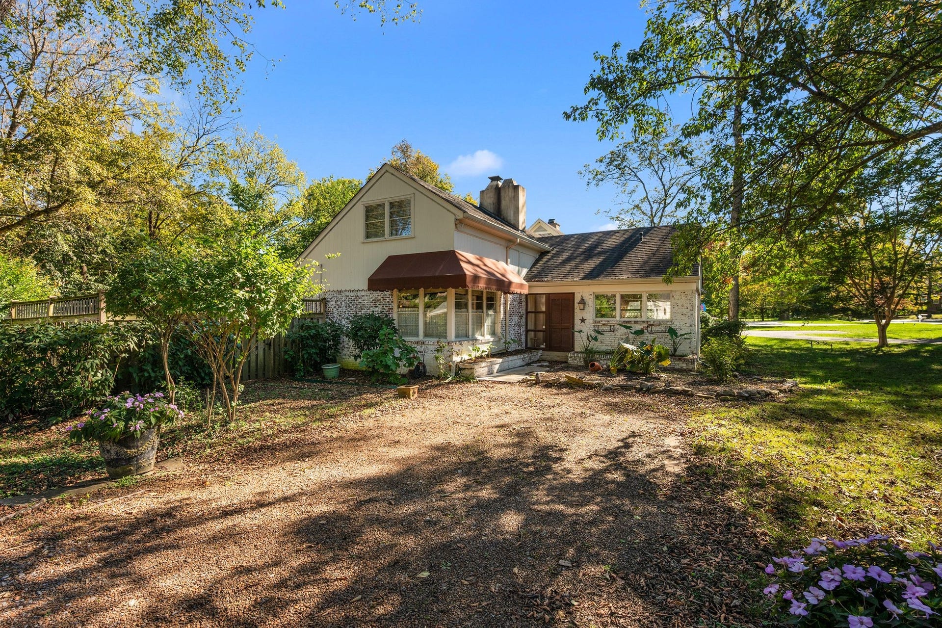 201 Brookfield Ave, Nashville, TN 37205 201 Brookfield Ave, Nashville, TN 37205