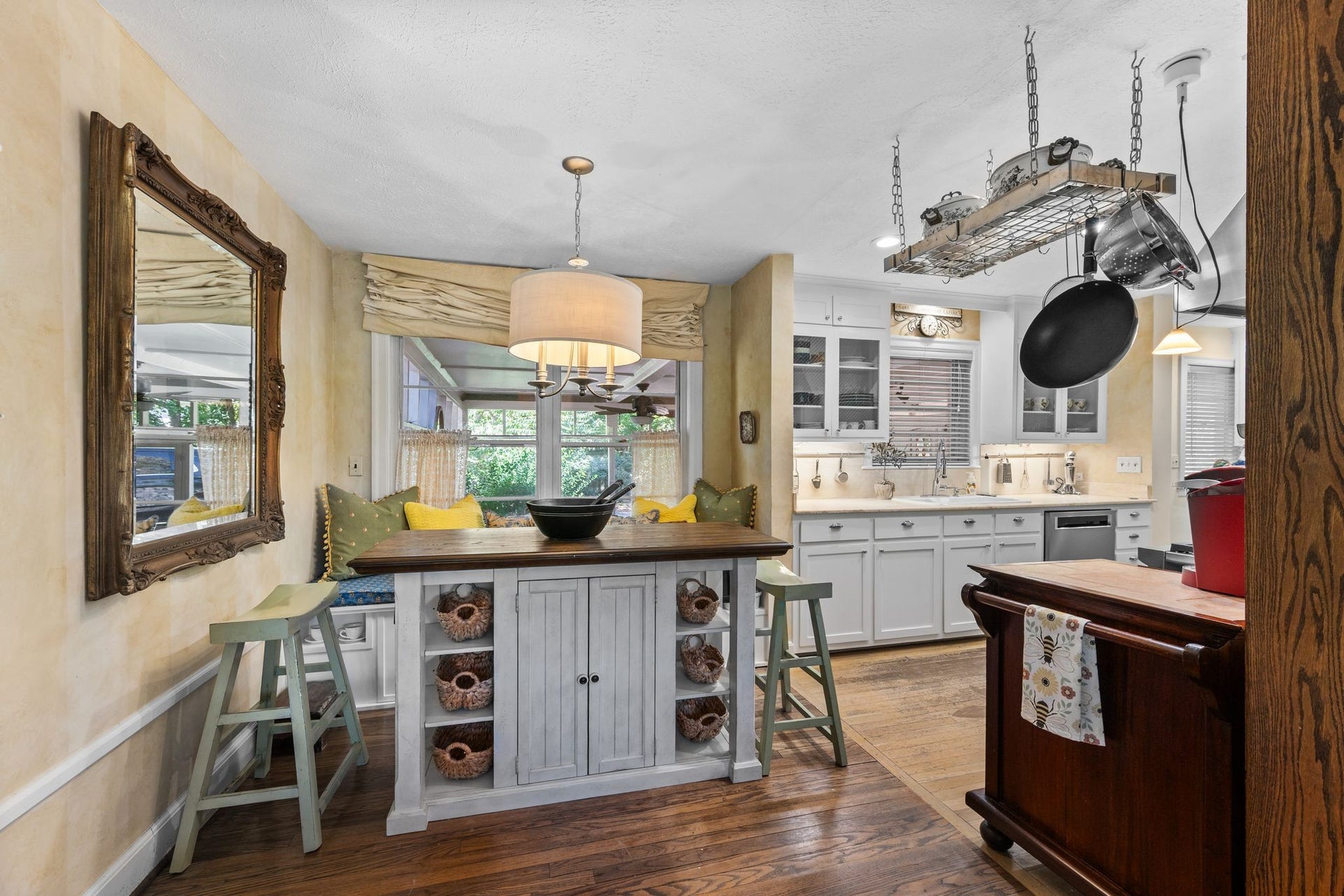 201 Brookfield Ave, Nashville, TN 37205 201 Brookfield Ave, Nashville, TN 37205