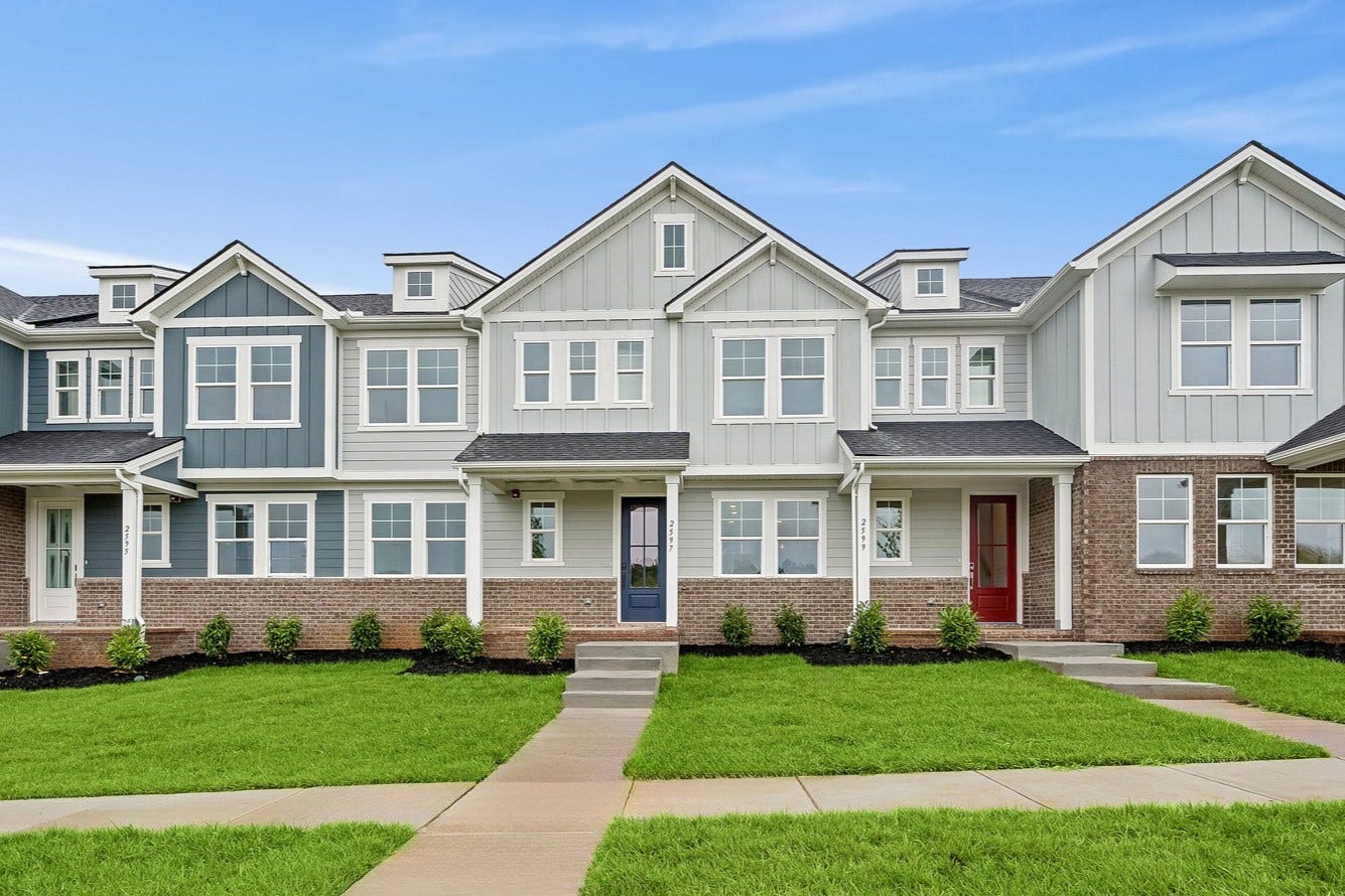 2597 Peaceful Valley Dr, Columbia, TN 38401 Photo is for representational purposes of the Braxton B with the Modern Transitional interior design package.