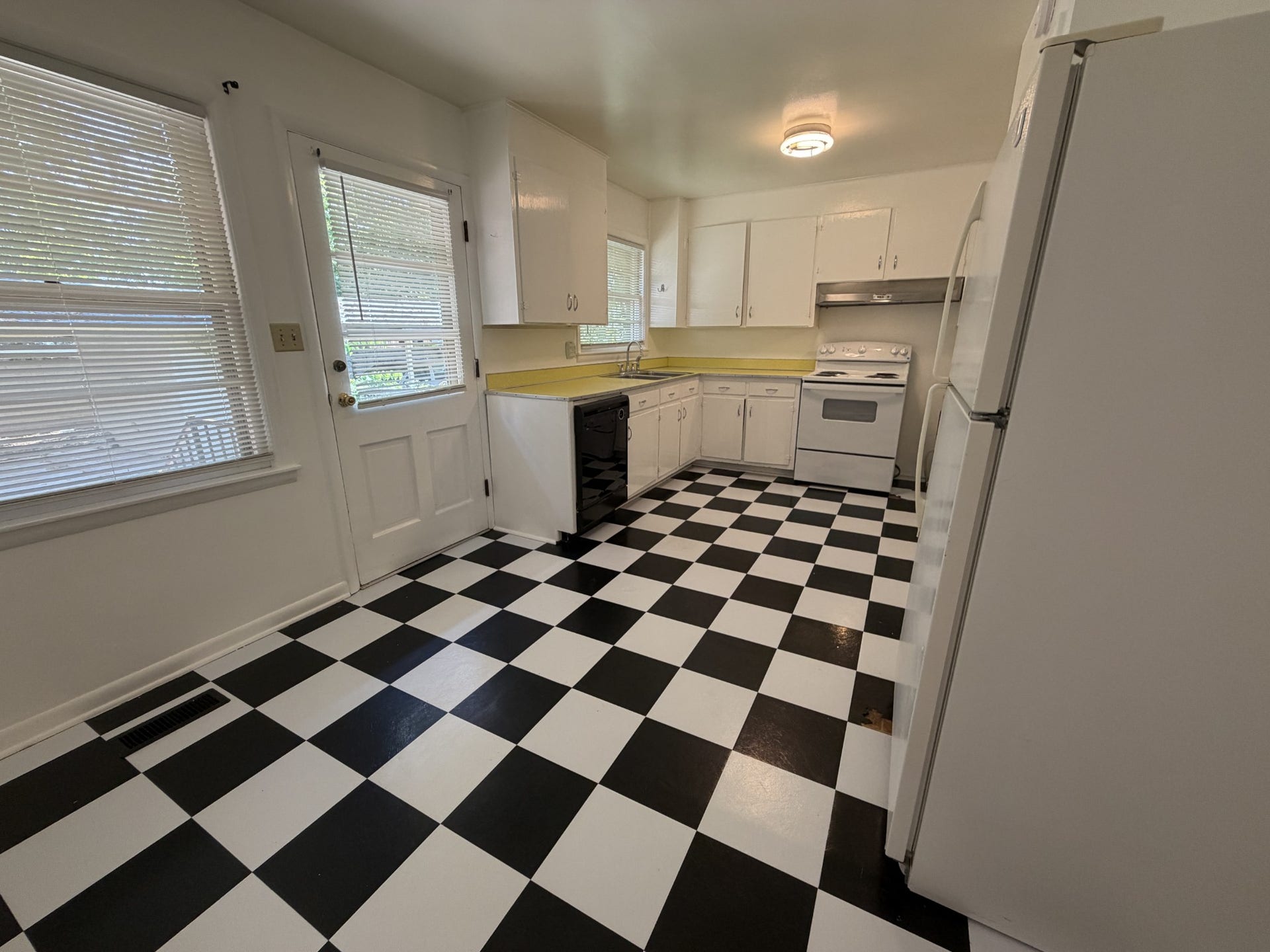 128 Park Cir, Murfreesboro, TN 37130 128 Park Cir, Murfreesboro, TN 37130