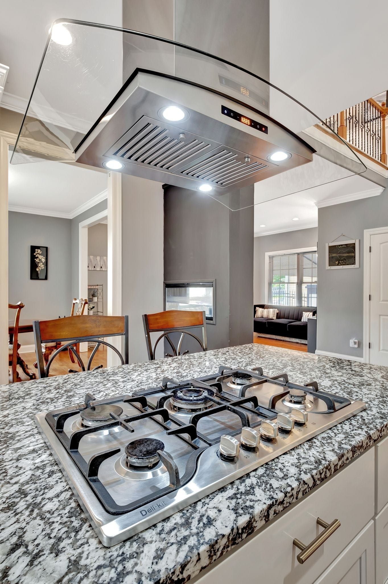 1525 12th Ave N, Nashville, TN 37208 1525 12th Ave N, Nashville, TN 37208