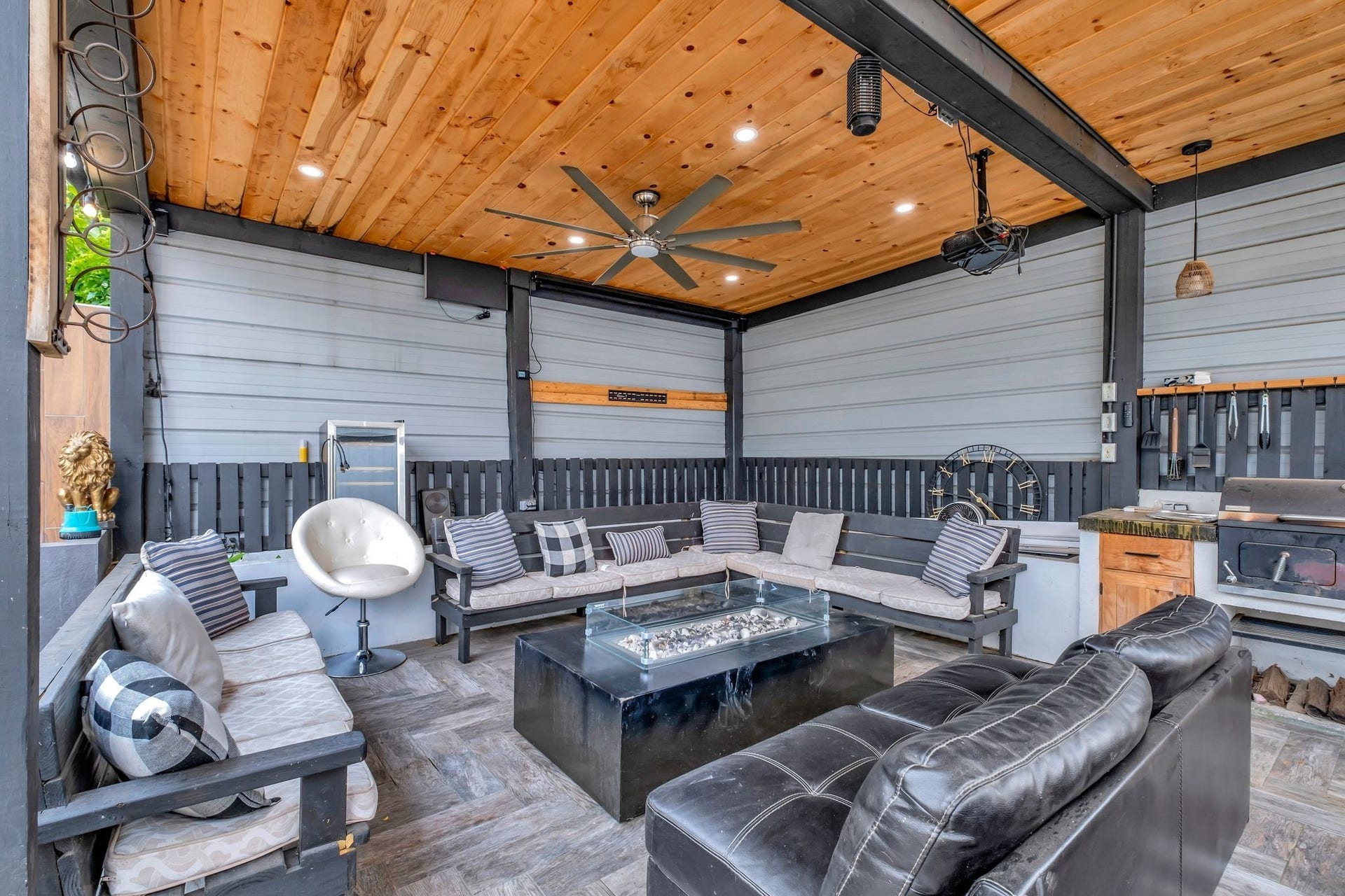 1525 12th Ave N, Nashville, TN 37208 1525 12th Ave N, Nashville, TN 37208
