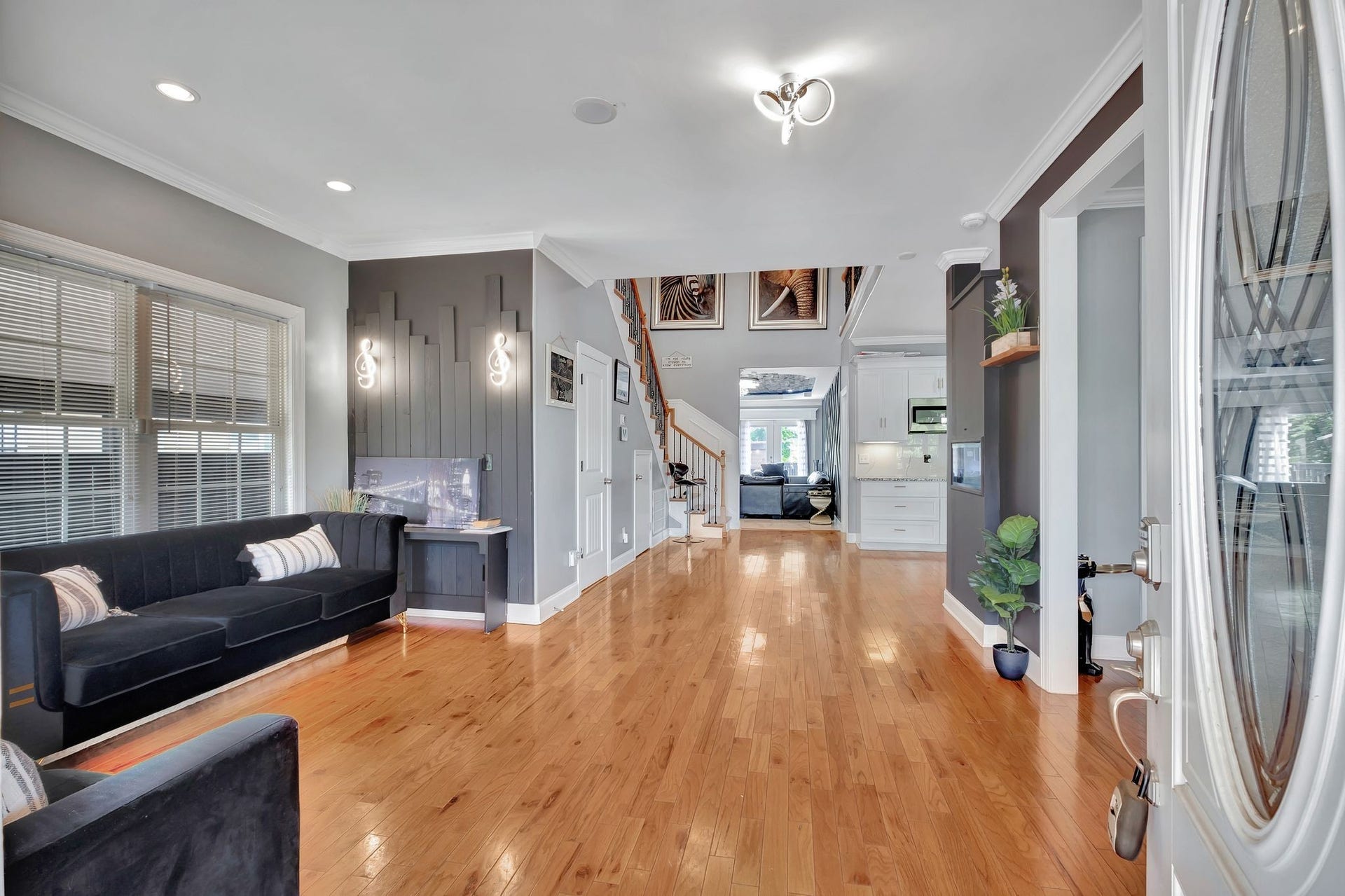 1525 12th Ave N, Nashville, TN 37208 1525 12th Ave N, Nashville, TN 37208