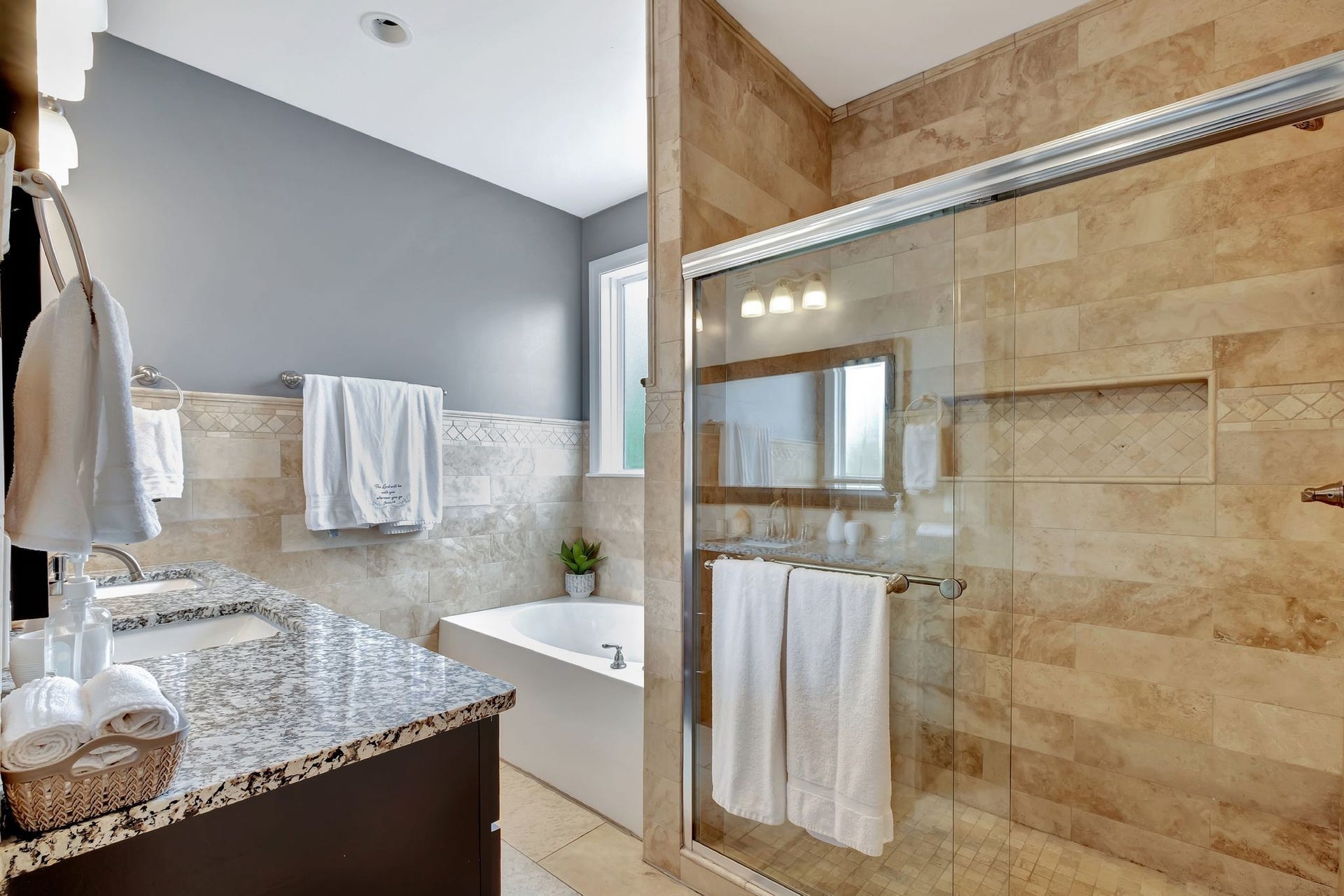 1525 12th Ave N, Nashville, TN 37208 1525 12th Ave N, Nashville, TN 37208