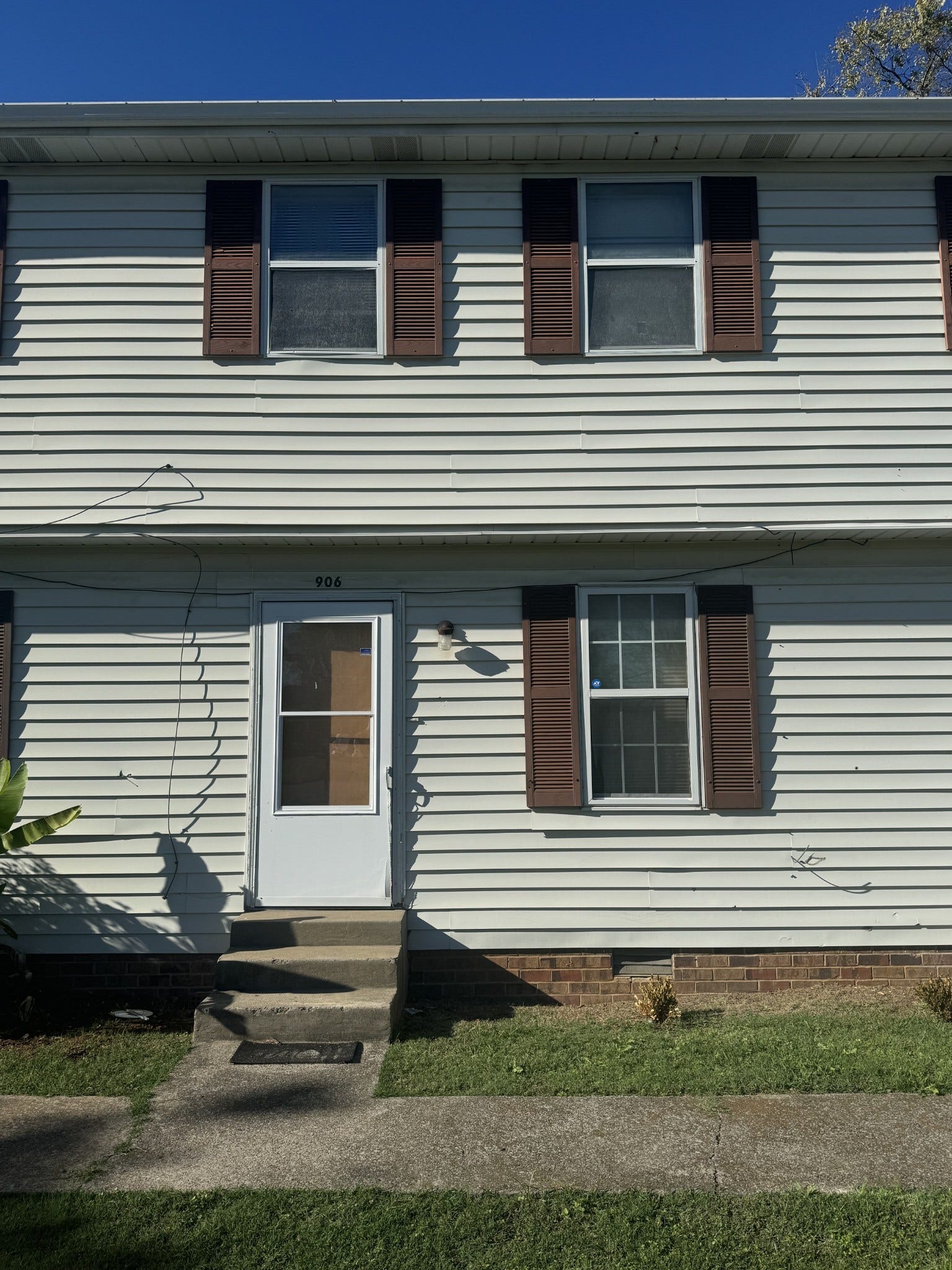 908 Smith St, Murfreesboro, TN 37129 908 Smith St, Murfreesboro, TN 37129