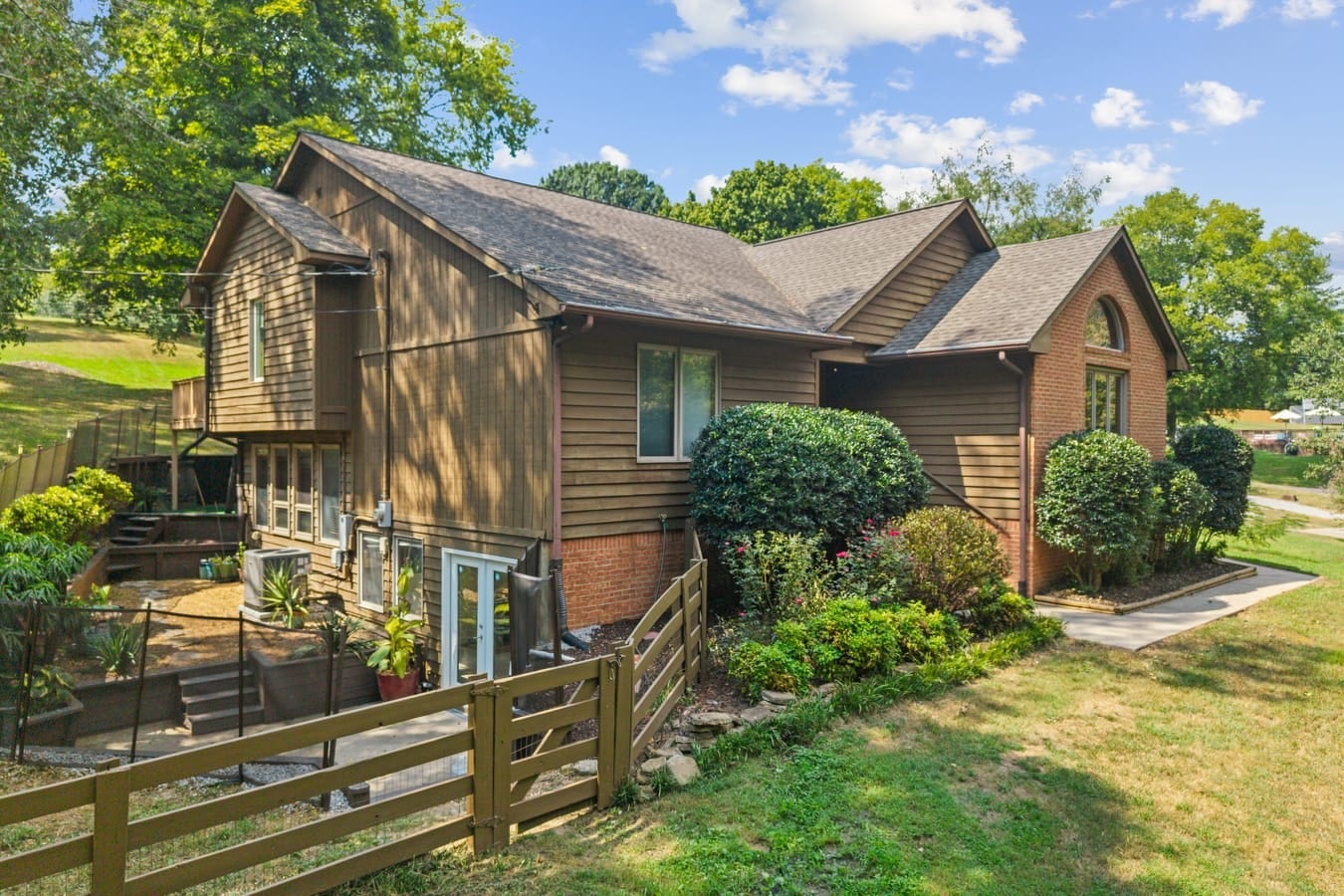 1990 Rock Springs Rd, Columbia, TN 38401 1990 Rock Springs Rd, Columbia, TN 38401
