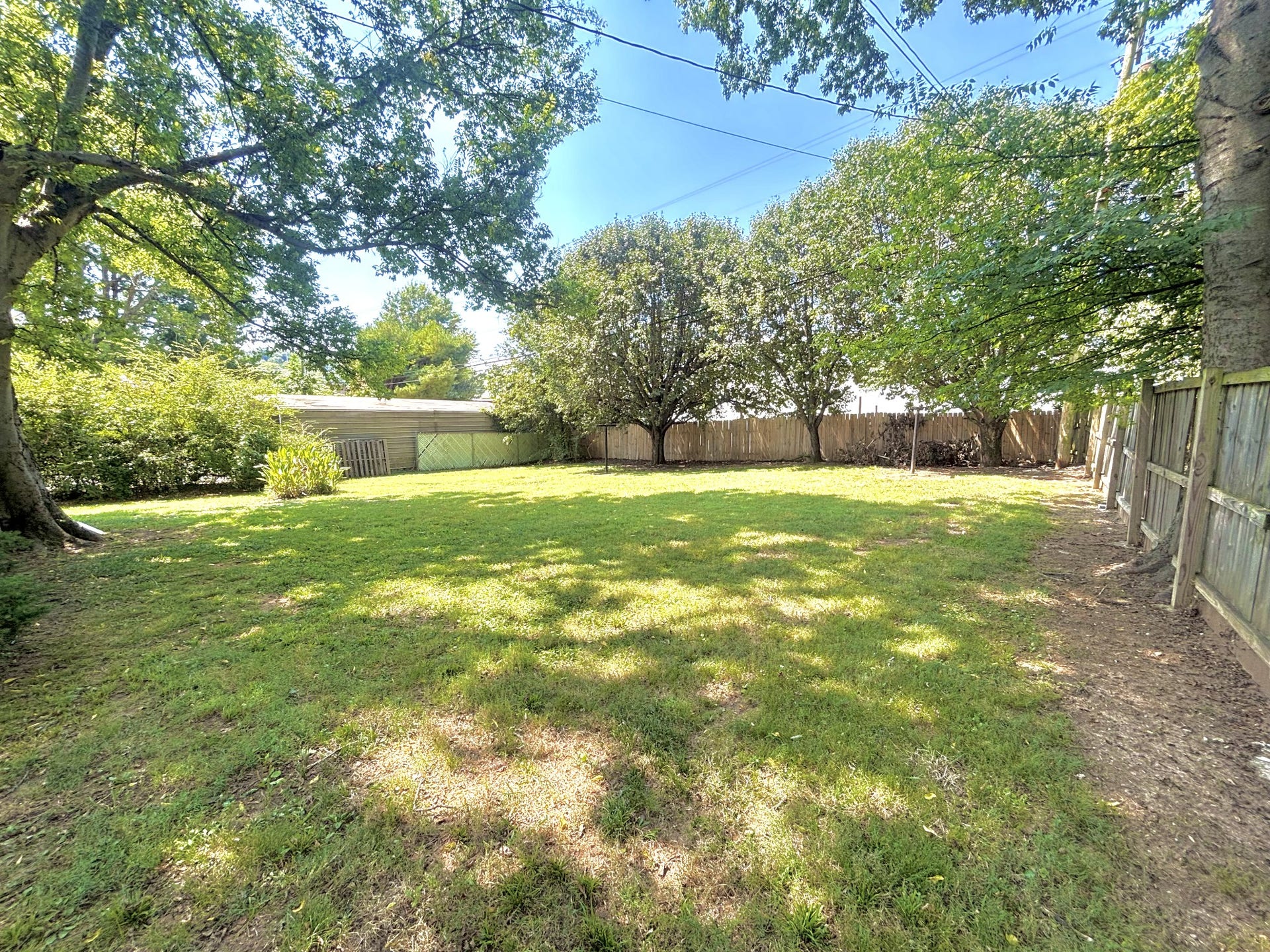 1906 Wedgewood Dr, Columbia, TN 38401