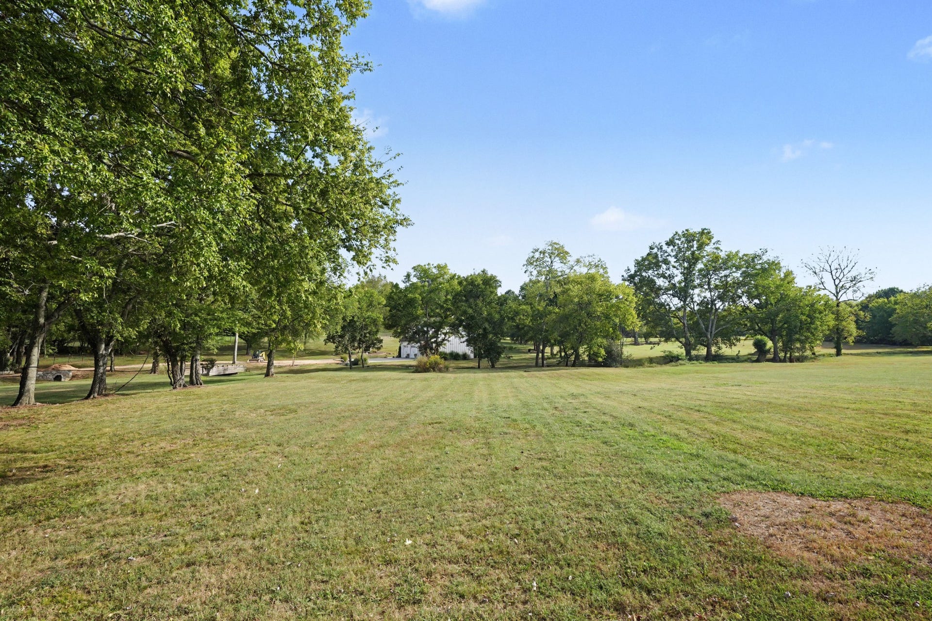 1163 Old Williamsport Pike, Columbia, TN 38401 1163 Old Williamsport Pike, Columbia, TN 38401
