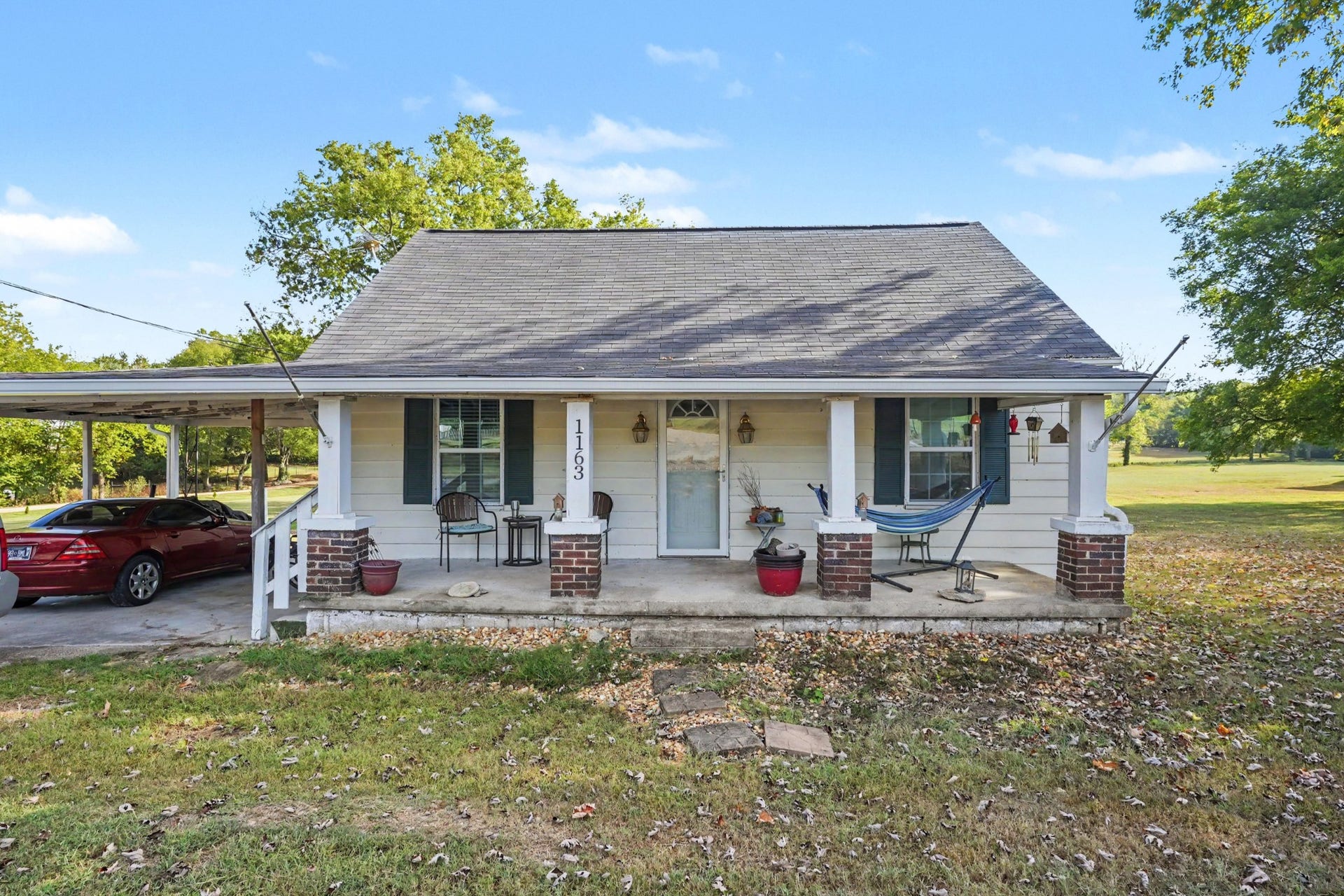1163 Old Williamsport Pike, Columbia, TN 38401 1163 Old Williamsport Pike, Columbia, TN 38401