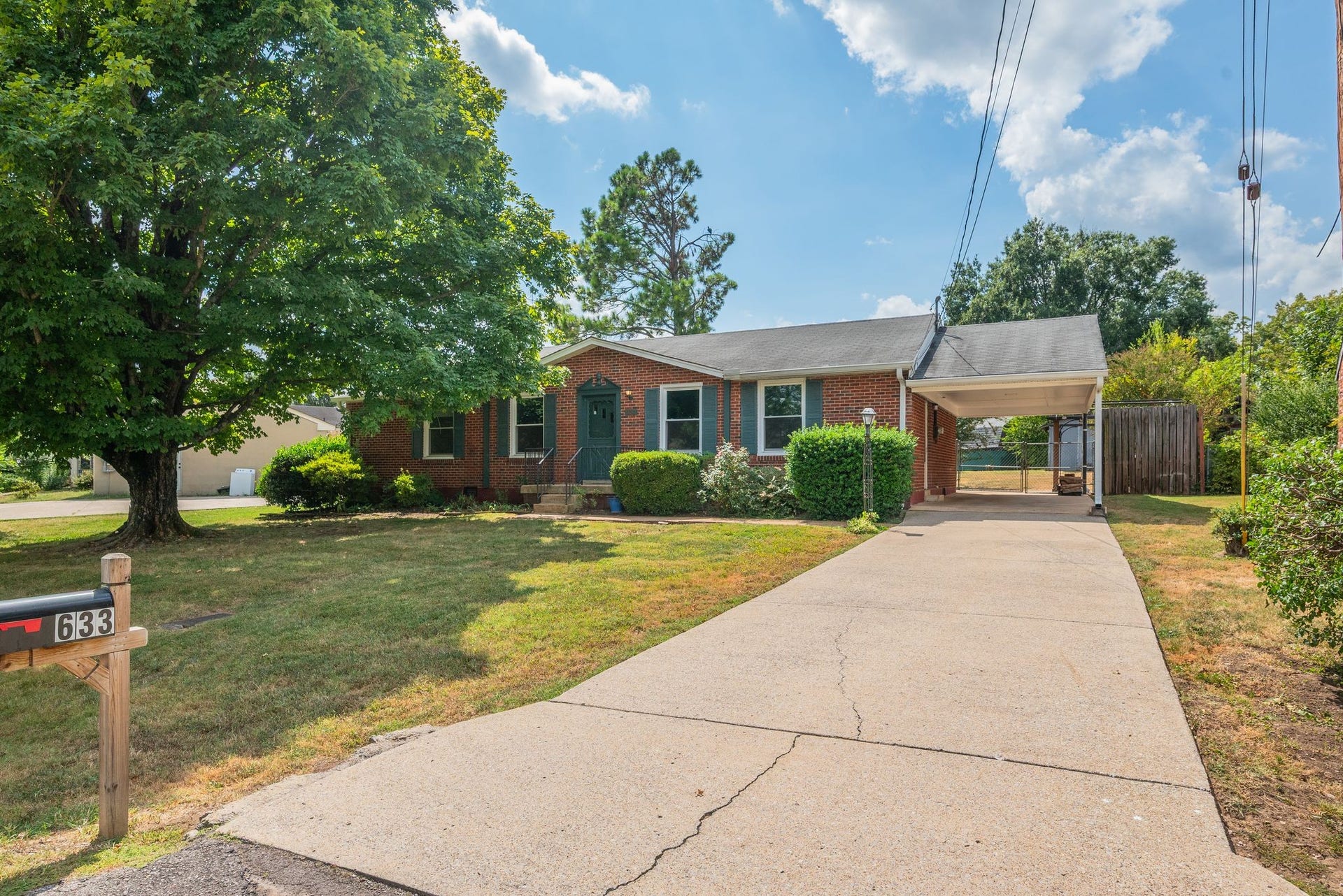 633 Elaine Dr, Nashville, TN 37211 633 Elaine Dr, Nashville, TN 37211