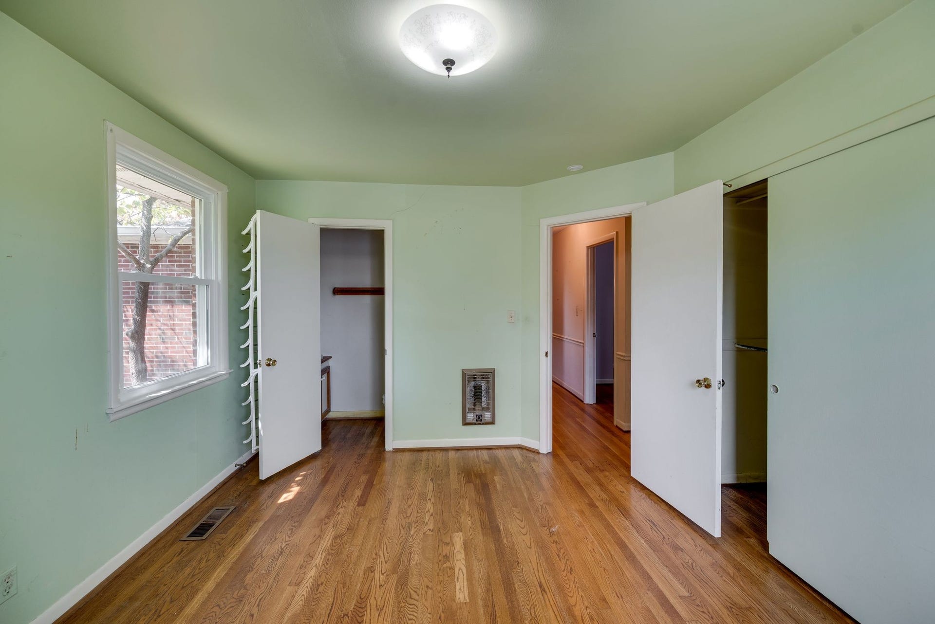 633 Elaine Dr, Nashville, TN 37211 633 Elaine Dr, Nashville, TN 37211