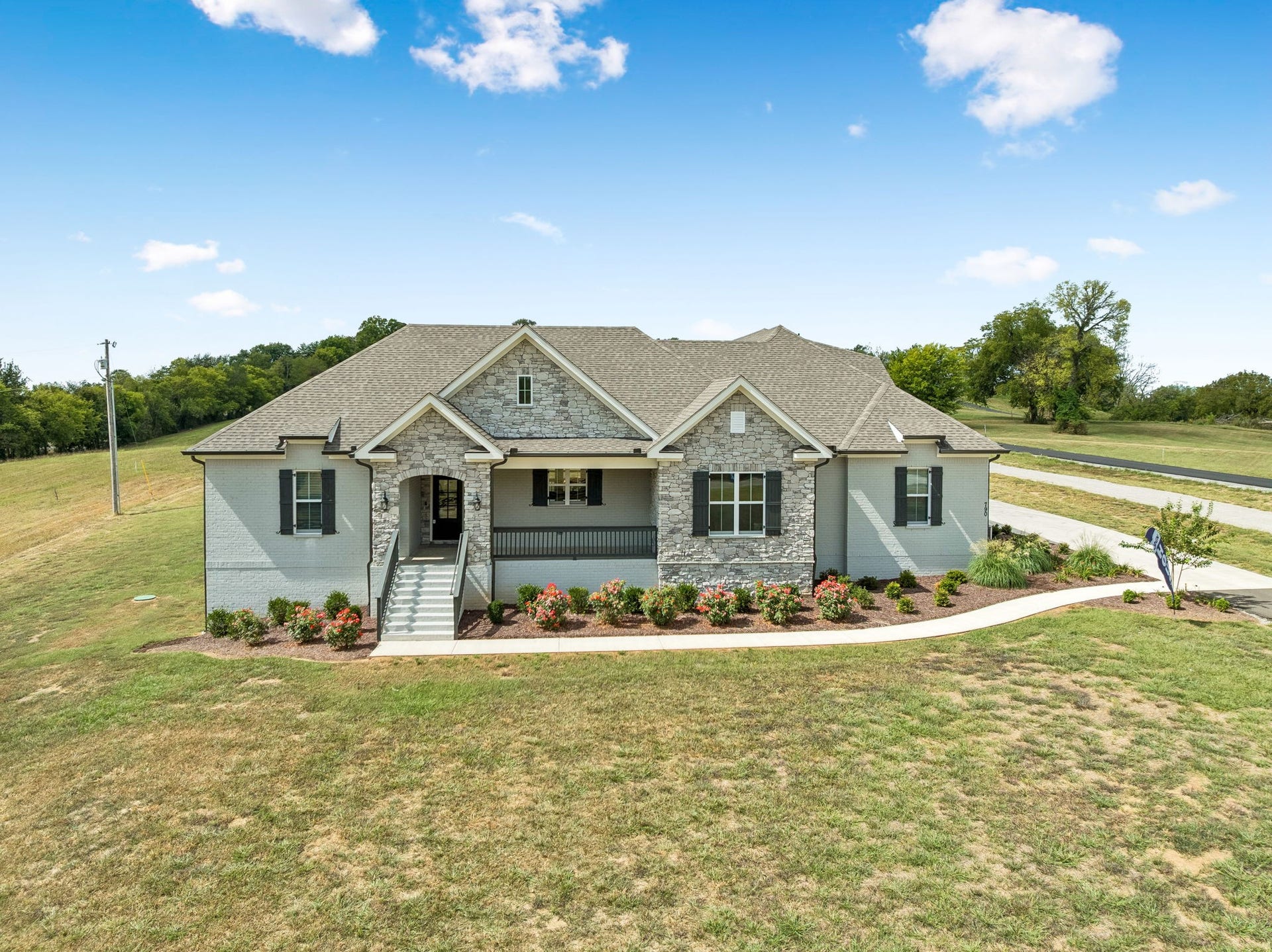 790 Mt Olivet Road, Columbia, TN 38401 790 Mt Olivet Road, Columbia, TN 38401