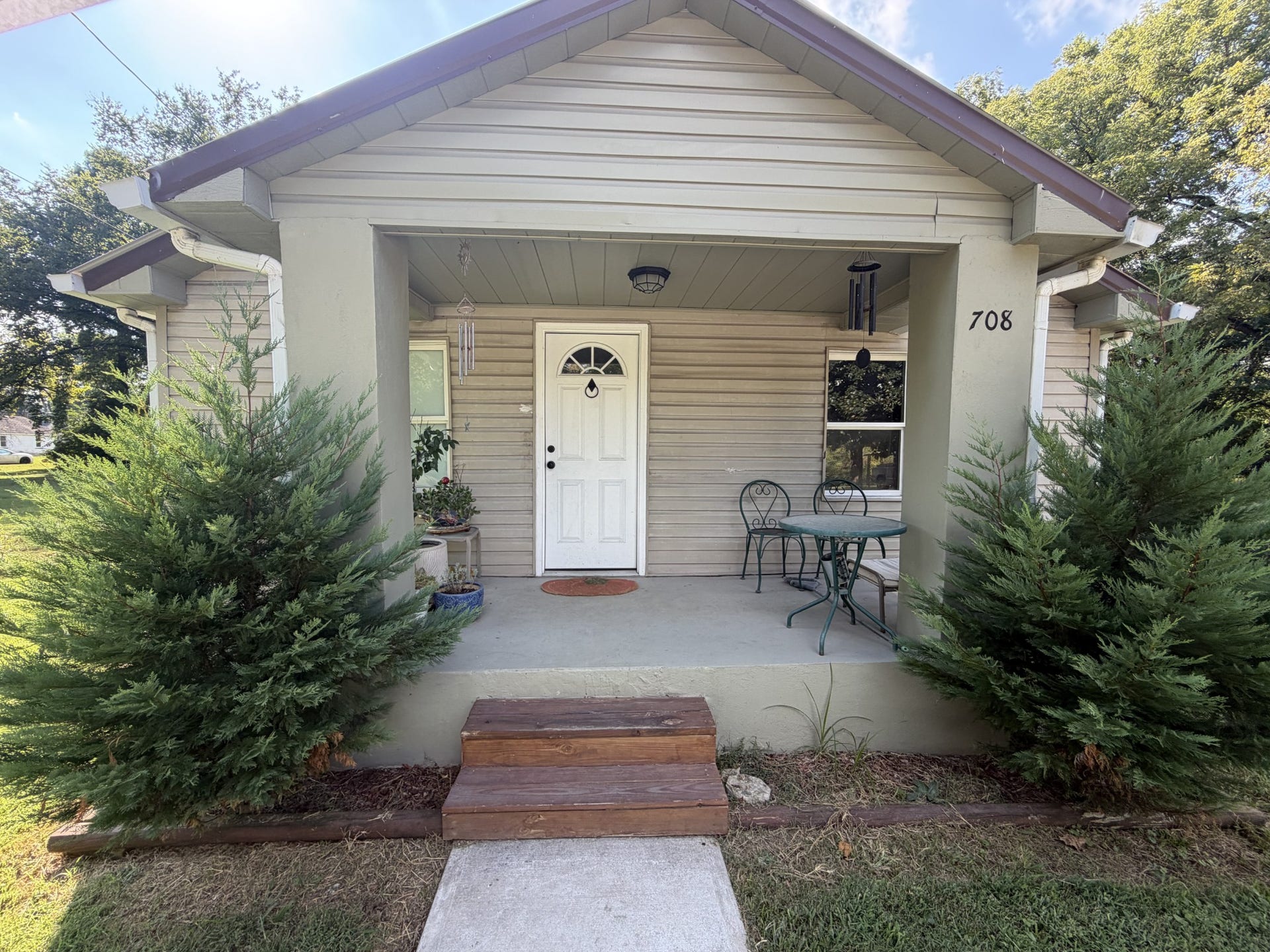 708 Gray St, Mount Pleasant, TN 38474 708 Gray St, Mount Pleasant, TN 38474
