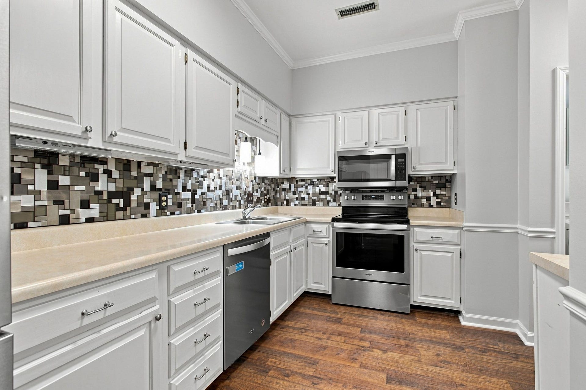 2039 Union Pl, Columbia, TN 38401 2039 Union Pl, Columbia, TN 38401
