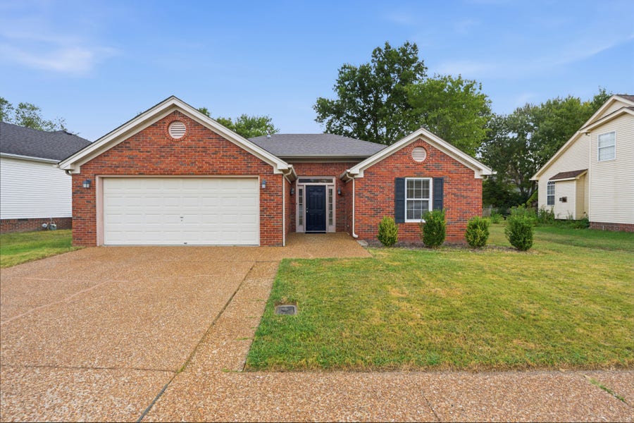 Property photo for 2024 Glastonbury Dr, Franklin, TN