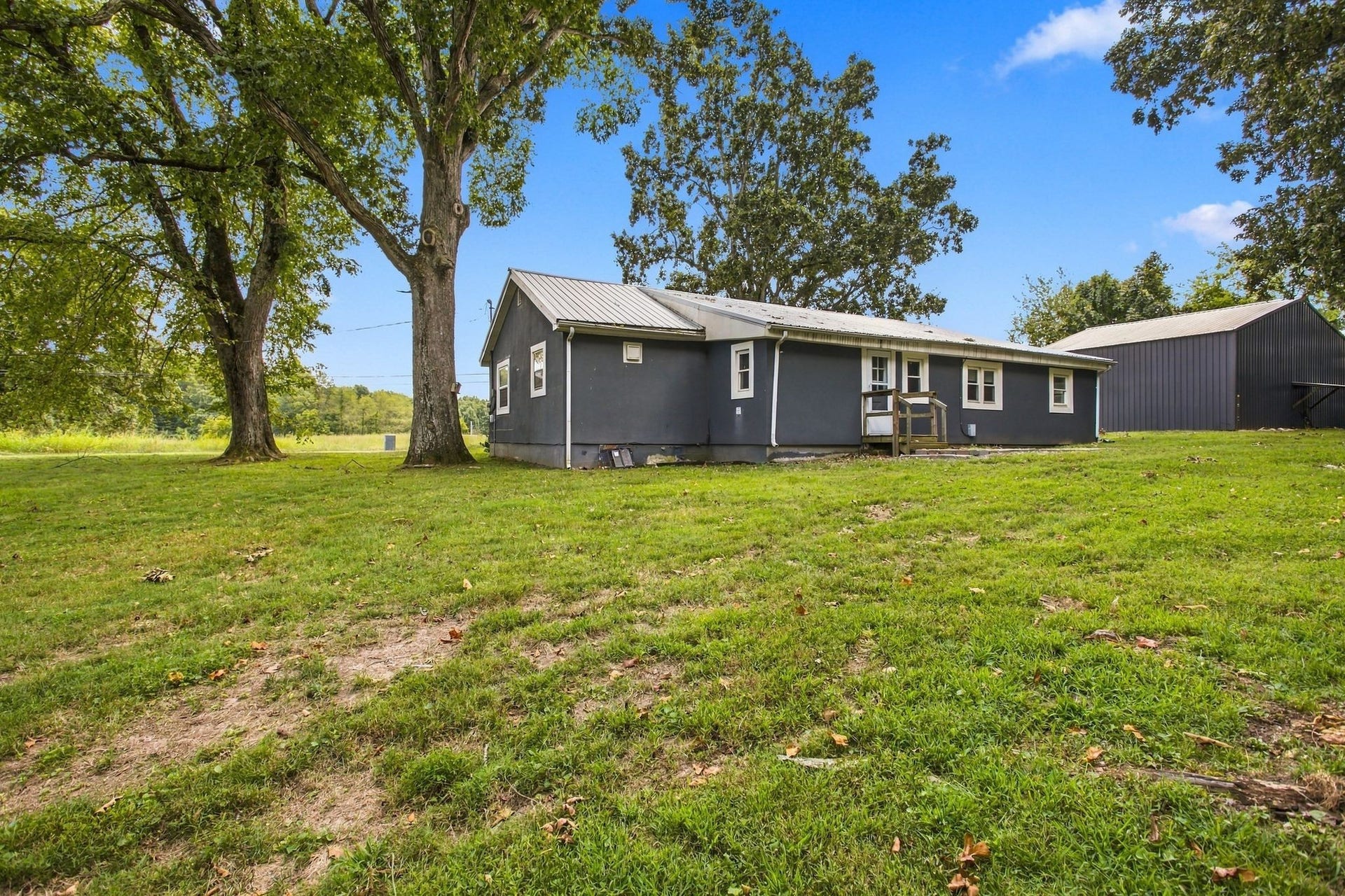 8980 S Old Highway 43, Mount Pleasant, TN 38474 8980 S Old Highway 43, Mount Pleasant, TN 38474