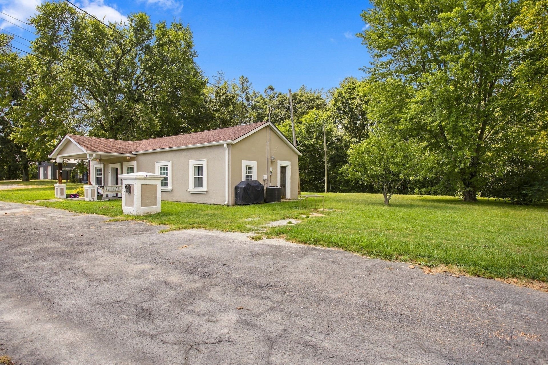 8980 S Old Highway 43, Mount Pleasant, TN 38474 8980 S Old Highway 43, Mount Pleasant, TN 38474