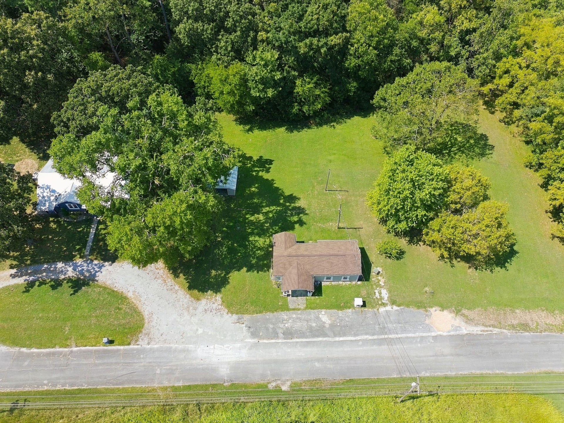 8980 S Old Highway 43, Mount Pleasant, TN 38474 8980 S Old Highway 43, Mount Pleasant, TN 38474