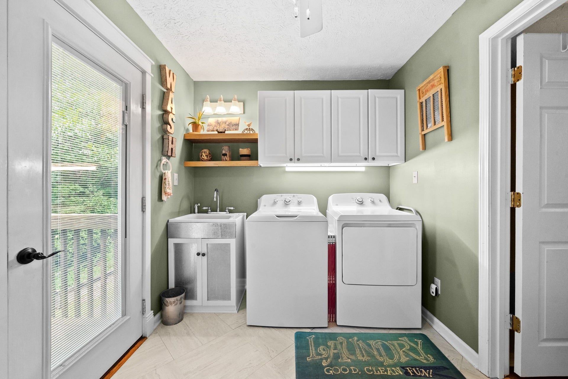 1844 Hogue Rd, Clarksville, TN 37040