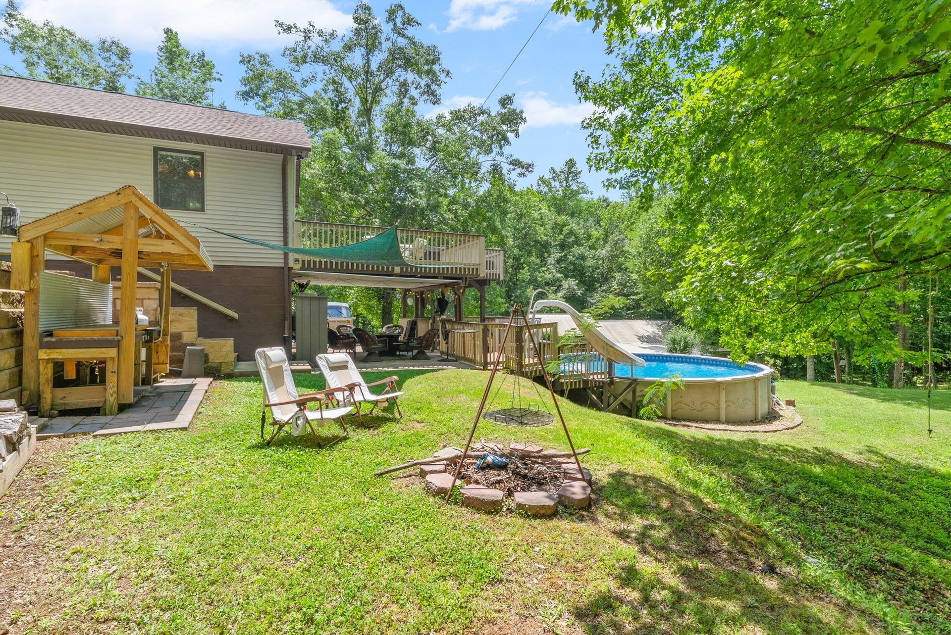 1844 Hogue Rd, Clarksville, TN 37040