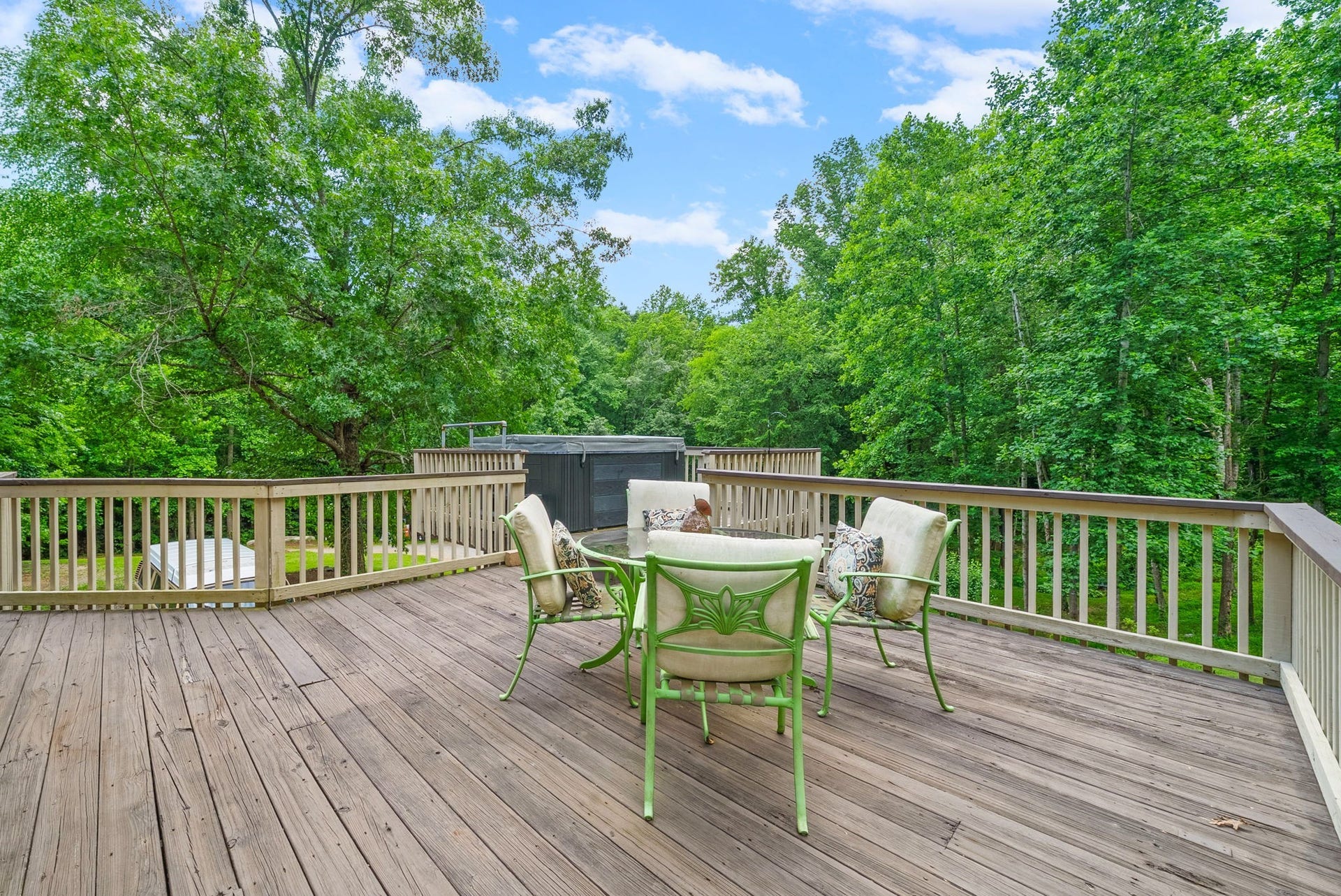 1844 Hogue Rd, Clarksville, TN 37040