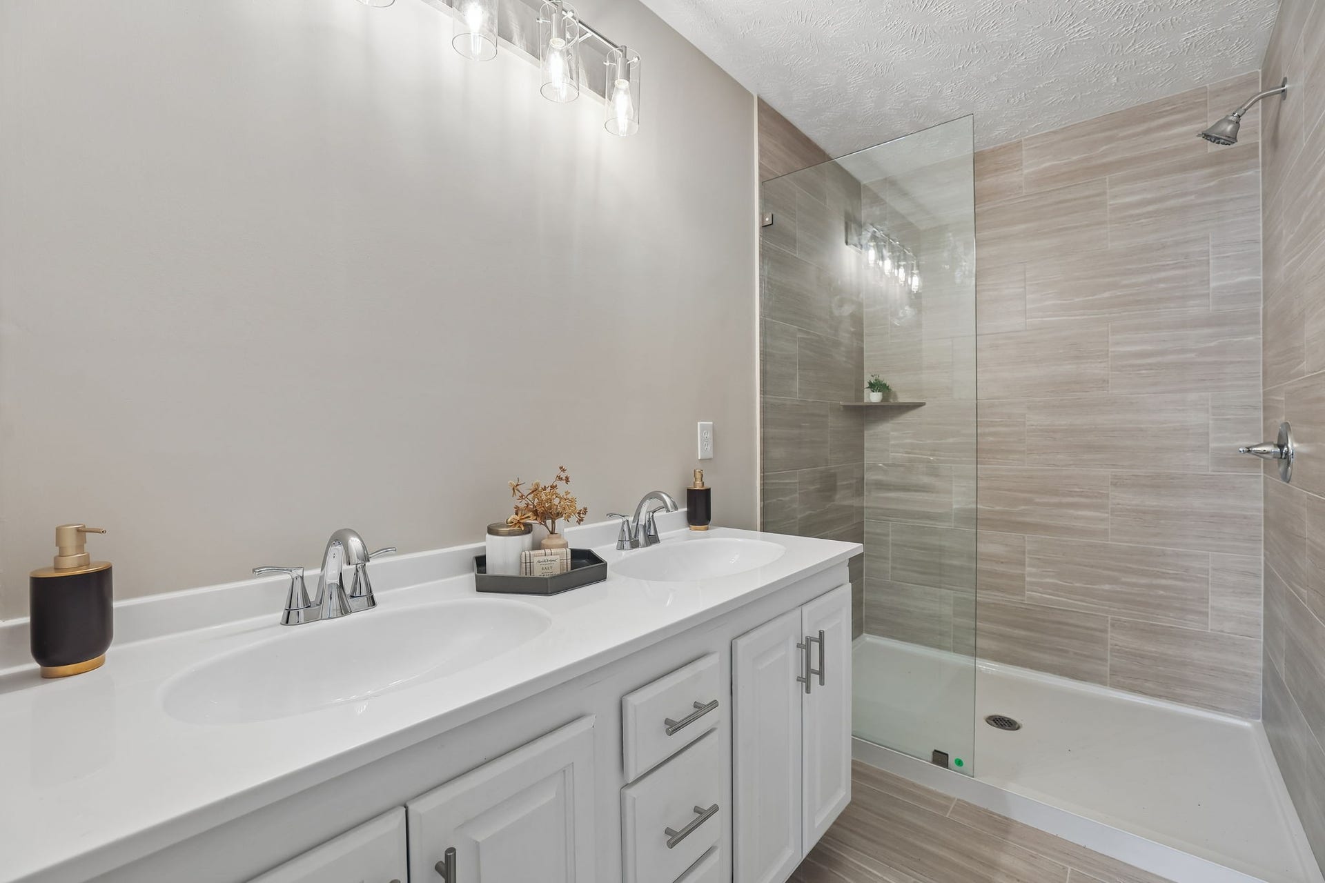 1529 Lews Ct, Murfreesboro, TN 37128 1529 Lews Ct, Murfreesboro, TN 37128