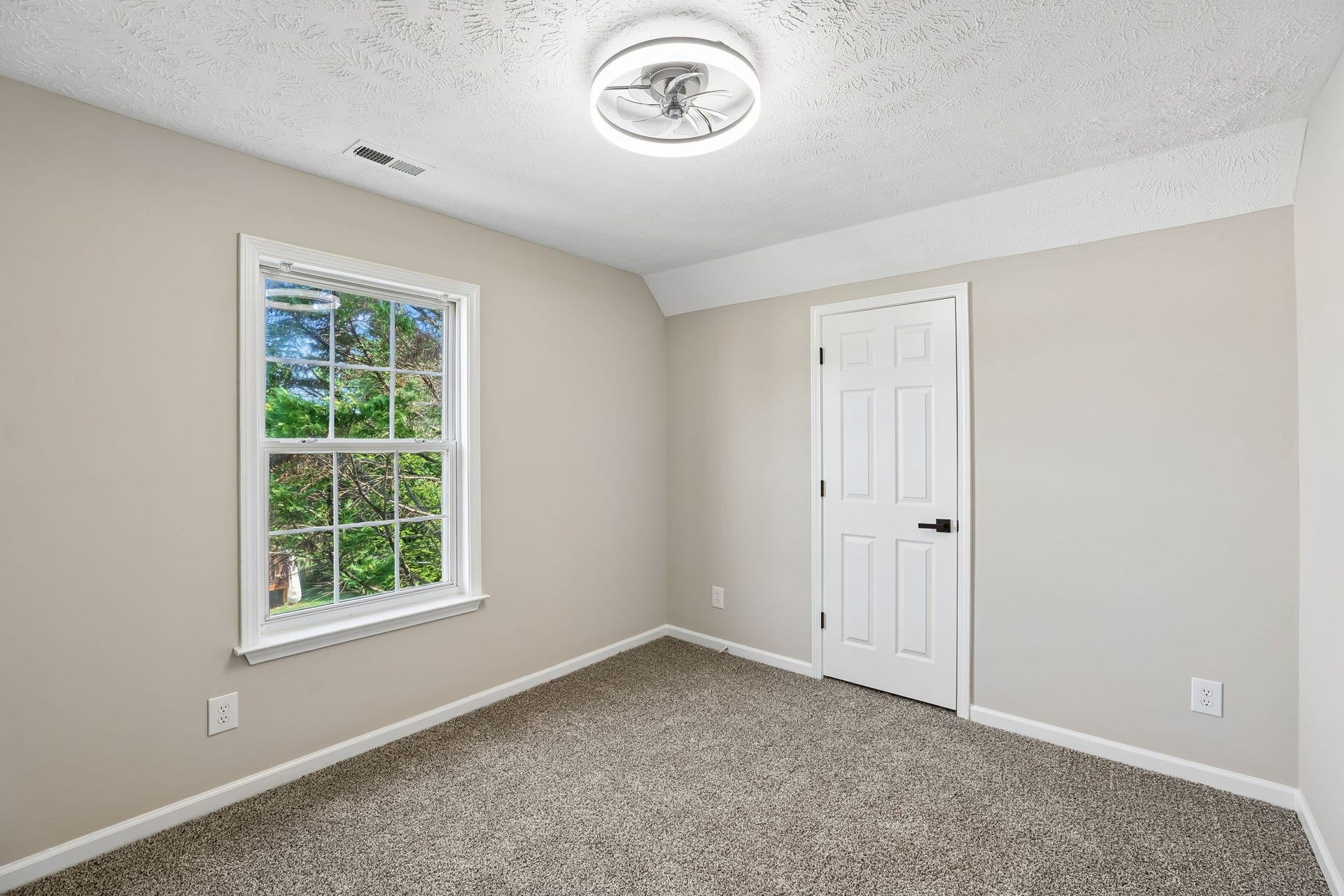 1529 Lews Ct, Murfreesboro, TN 37128 1529 Lews Ct, Murfreesboro, TN 37128