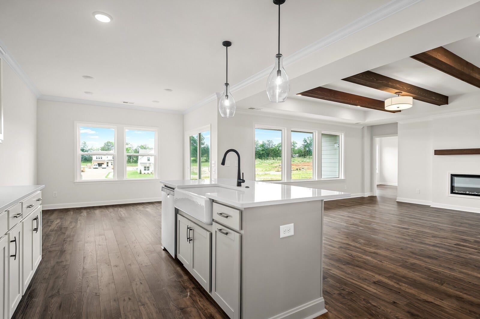 1933 Hildebrand Lane, Columbia, TN 38401 1933 Hildebrand Lane, Columbia, TN 38401