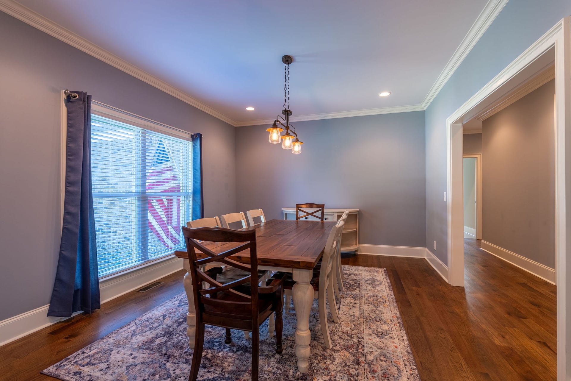 1725 Mayflower Dr, Columbia, TN 38401