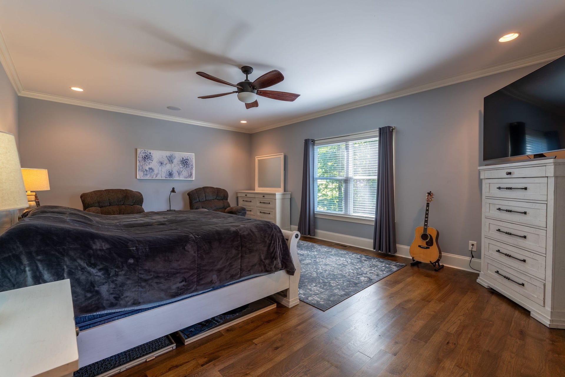 1725 Mayflower Dr, Columbia, TN 38401