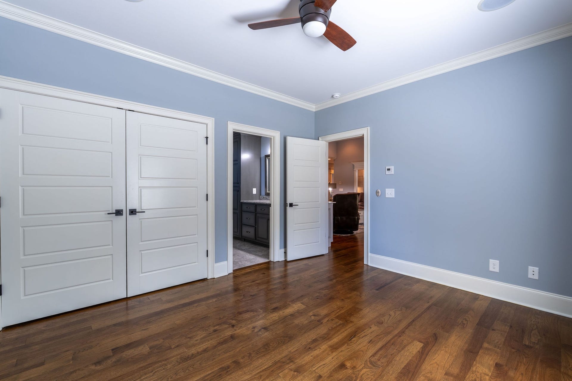 1725 Mayflower Dr, Columbia, TN 38401