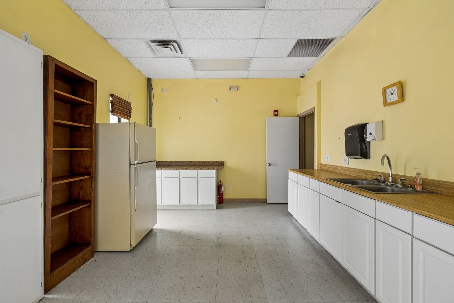 2400 Highland Ave, Columbia, TN 38401 2400 Highland Ave, Columbia, TN 38401