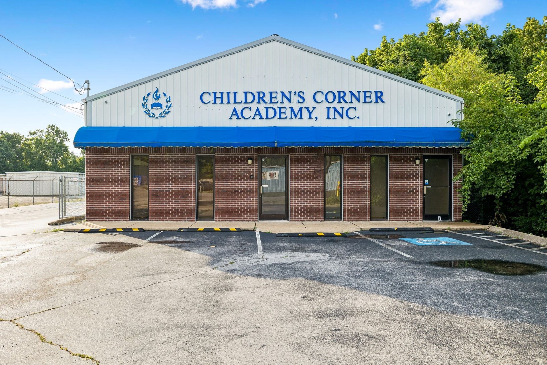 2400 Highland Ave, Columbia, TN 38401 2400 Highland Ave, Columbia, TN 38401
