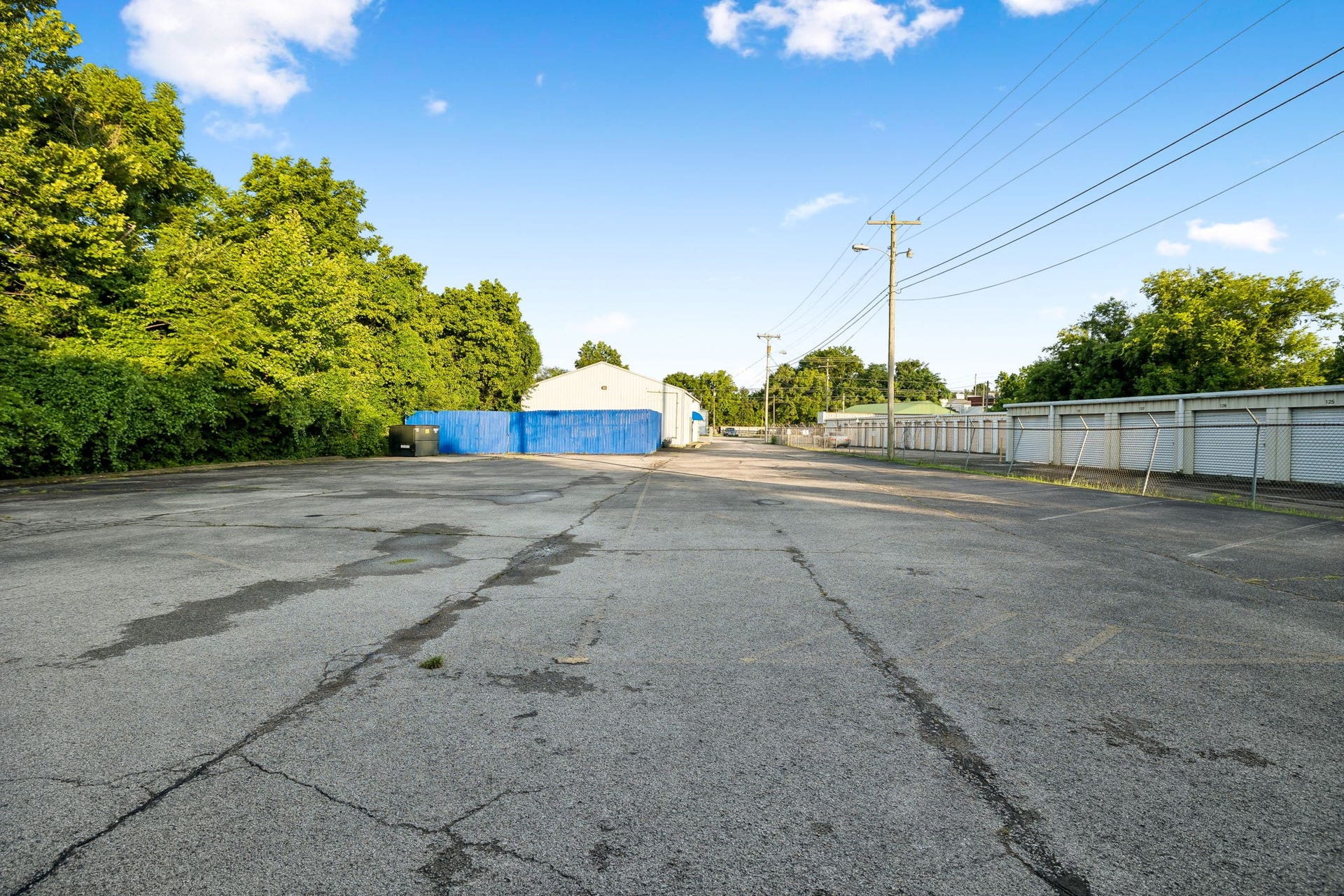 2400 Highland Ave, Columbia, TN 38401 2400 Highland Ave, Columbia, TN 38401